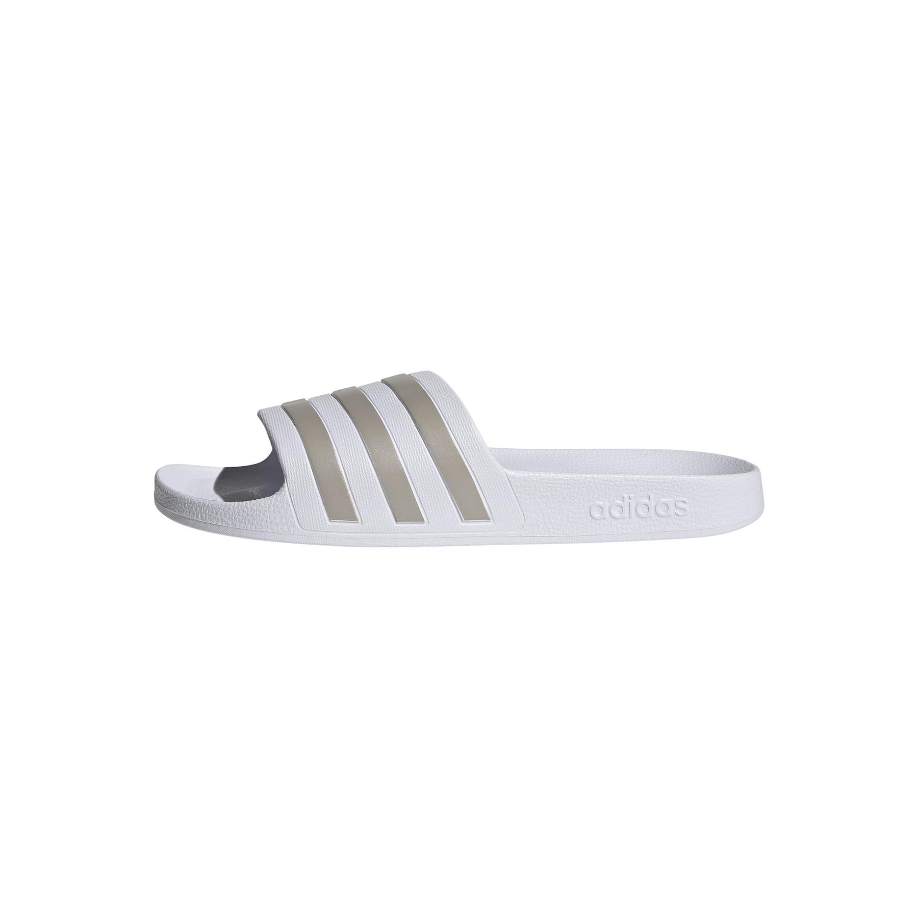 product/a/d/adidas_ef1730_13_footwear_photography_left_side_center_lateral_view_white-nw031524.jpg