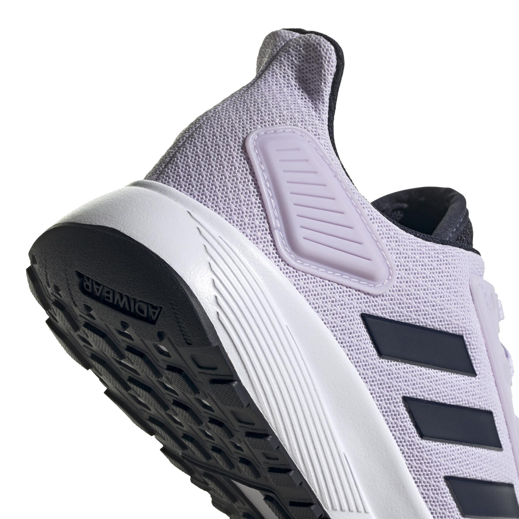 a/d/adidas_eg2939_9_footwear_photography_detail_view_2_white-nw040724.jpg