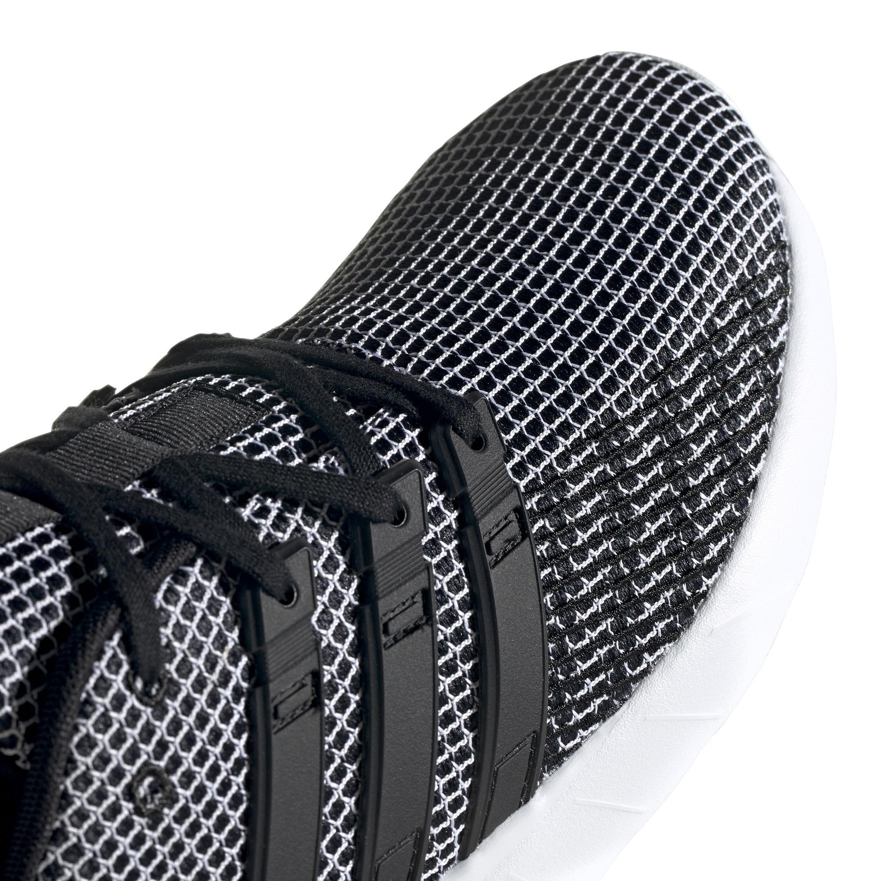 product/a/d/adidas_eg3192_9_footwear_photography_detail_view_2_white.jpg