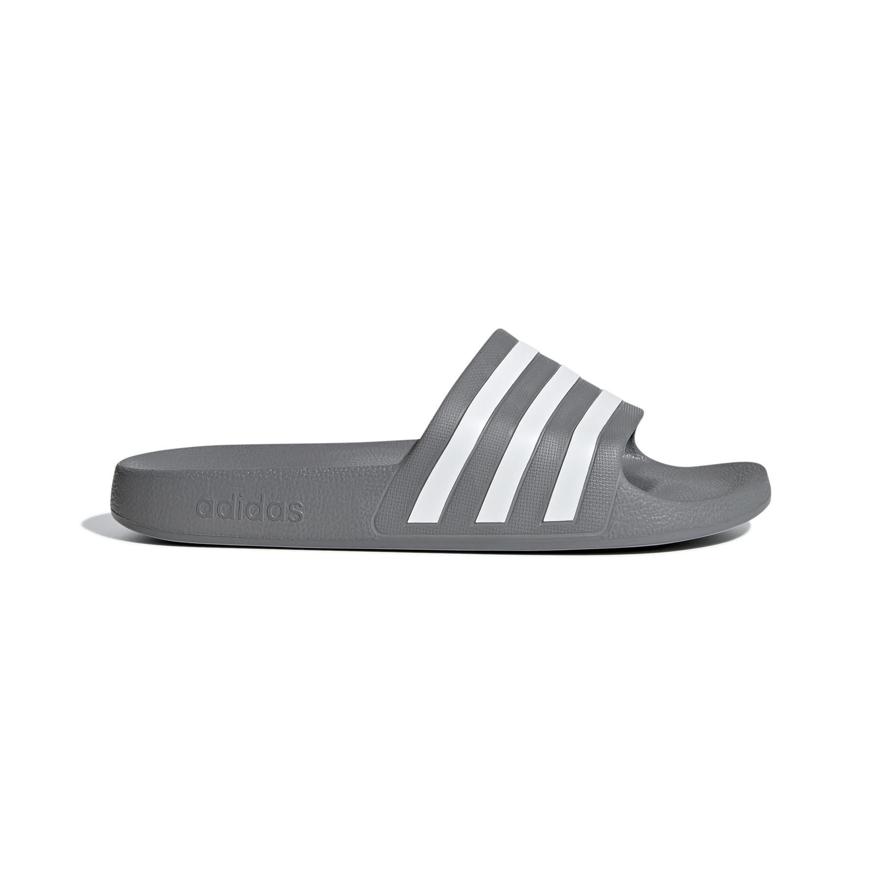 a/d/adidas_f35538_1_footwear_photography_side_lateral_center_view_white-nw112824.jpg