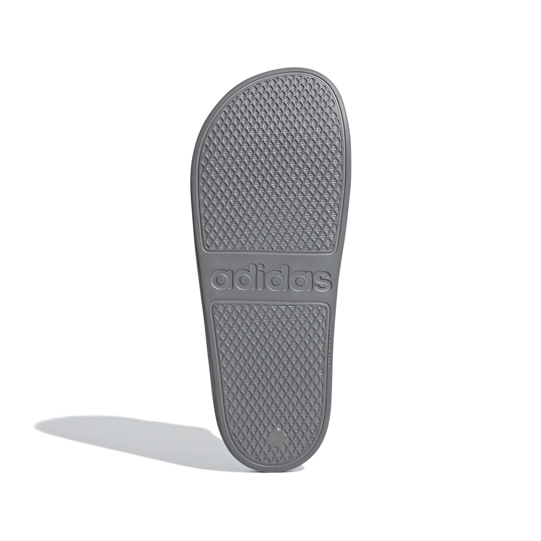 a/d/adidas_f35538_4_footwear_photography_bottom_view_white-nw112824.jpg