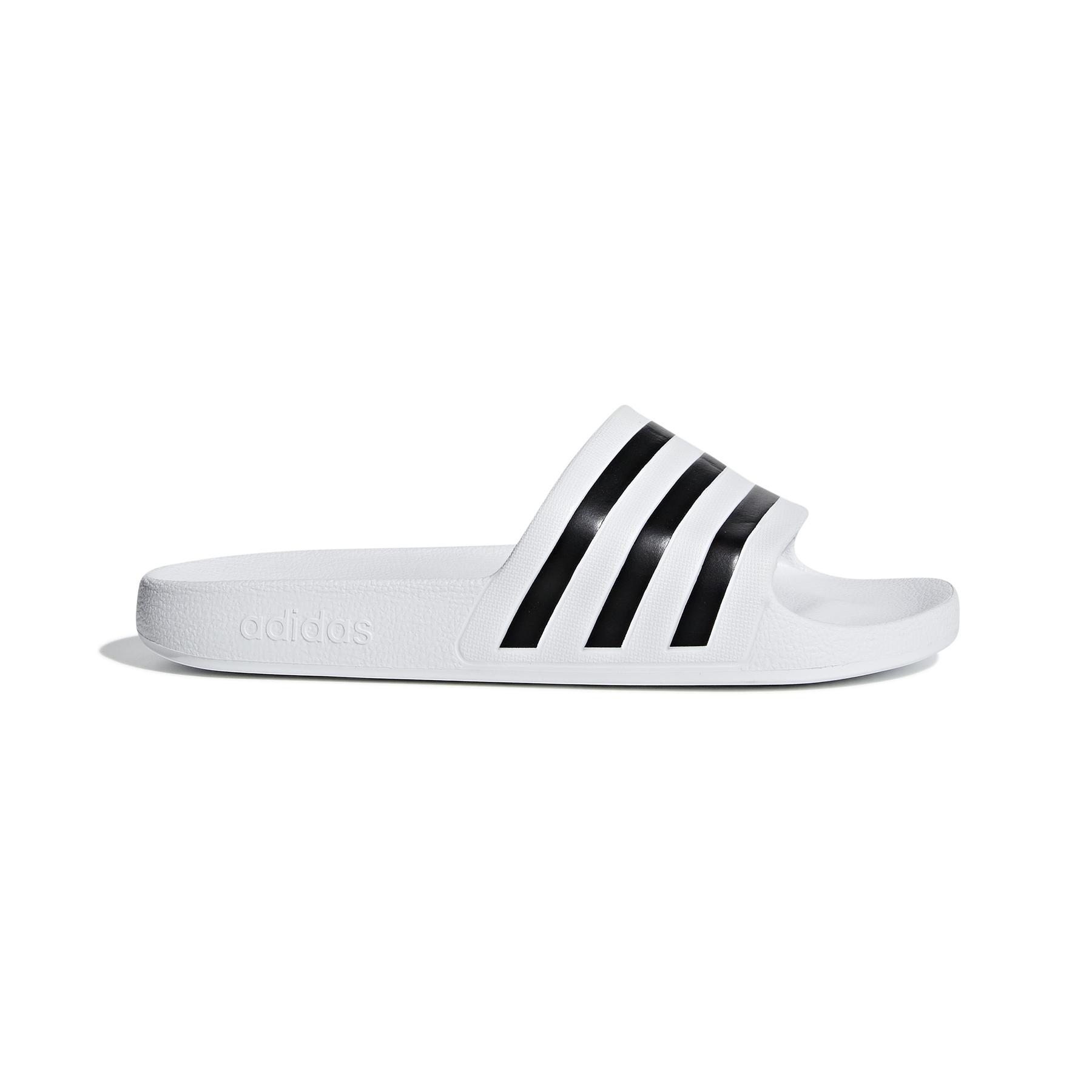 a/d/adidas_f35539_1_footwear_photography_side_lateral_center_view_white-nw112824.jpg