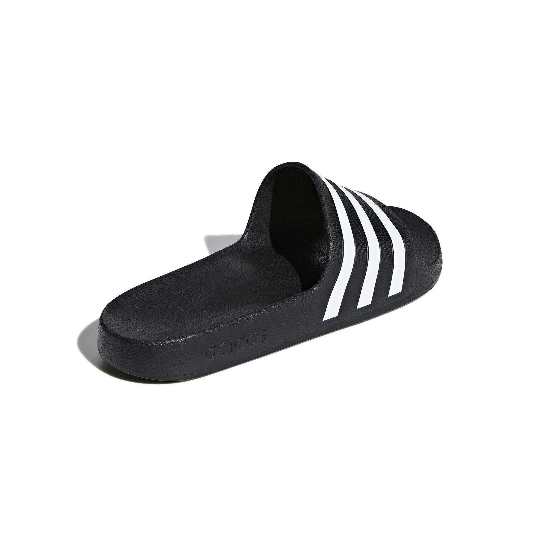 product/a/d/adidas_f35543_7_footwear_photography_back_lateral_top_view_white-nw112824.jpg