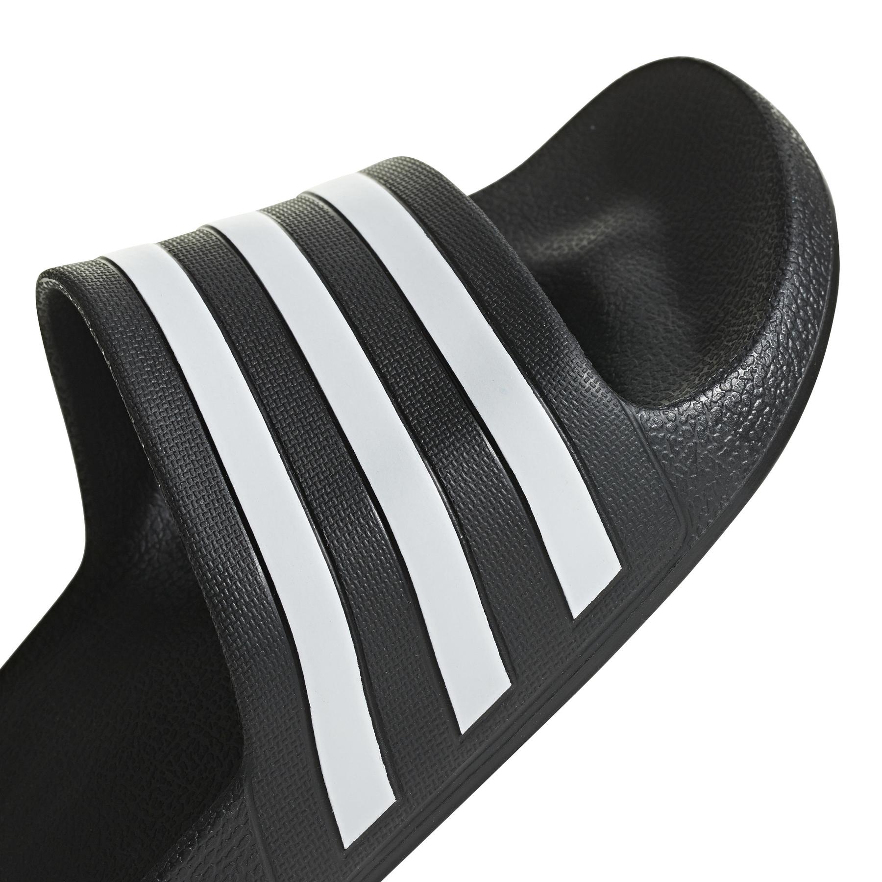 product/a/d/adidas_f35543_8_footwear_photography_detail_view_1_white-nw112824.jpg