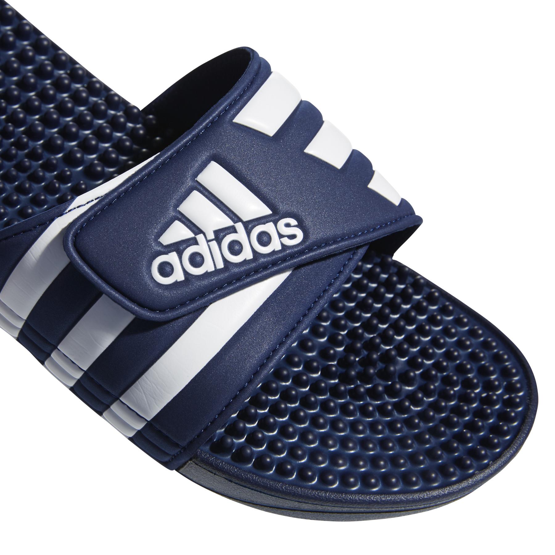 a/d/adidas_f35579_8_footwear_photography_detail_view_1_white-nw031524.jpg