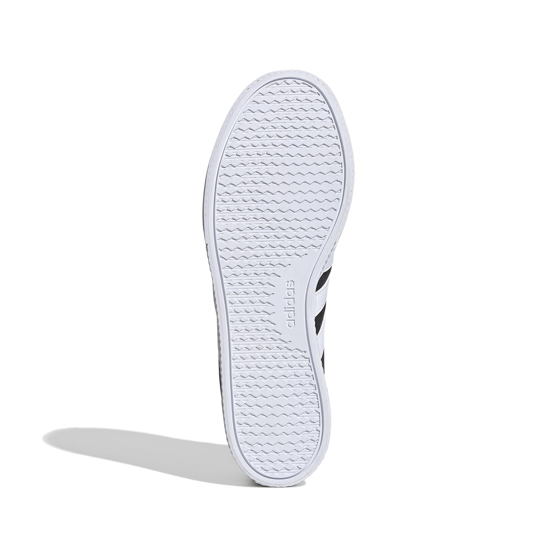 product/a/d/adidas_fw7033_4_footwear_photography_bottom_view_white_000.jpg