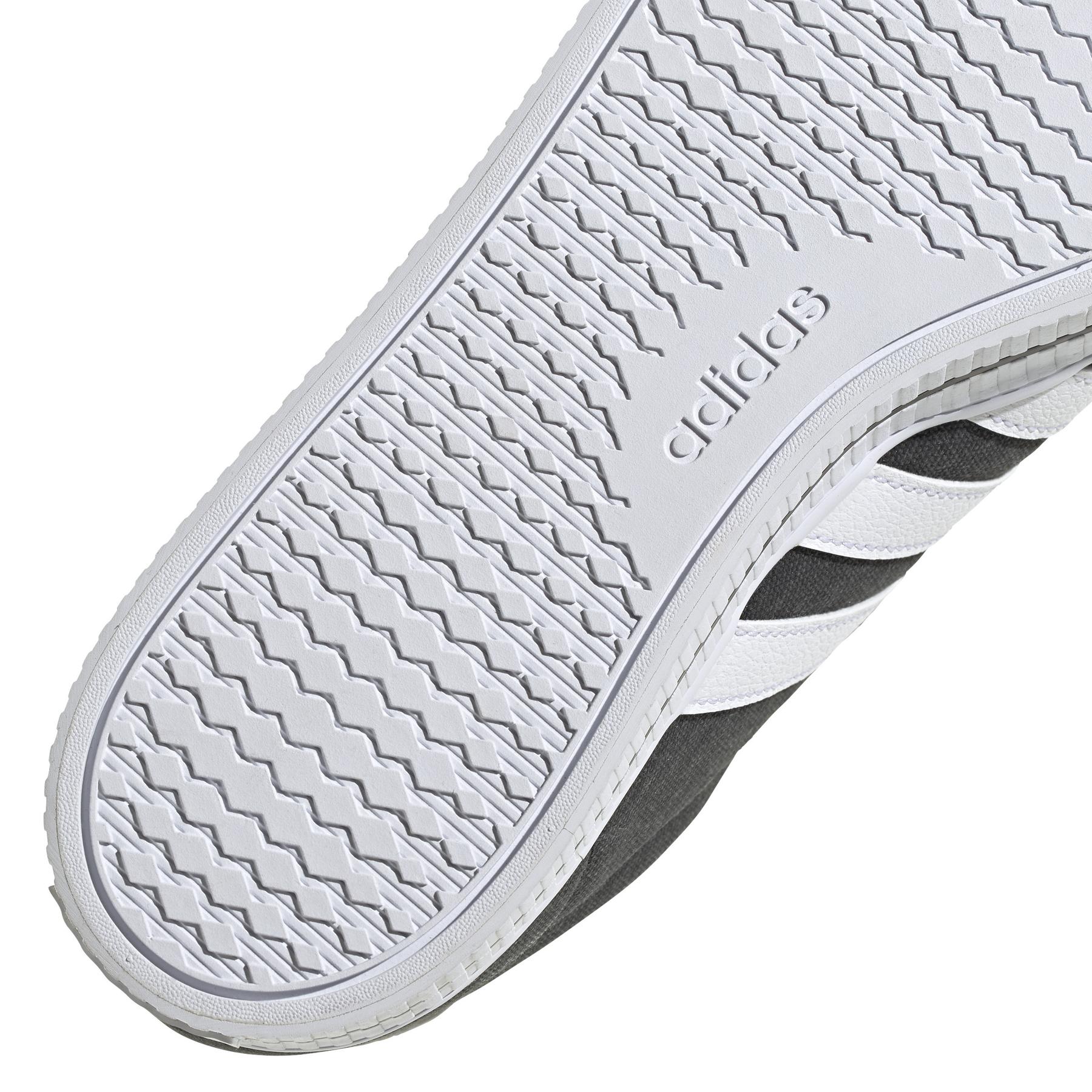 product/a/d/adidas_fw7033_9_footwear_photography_detail_view_2_white_000.jpg