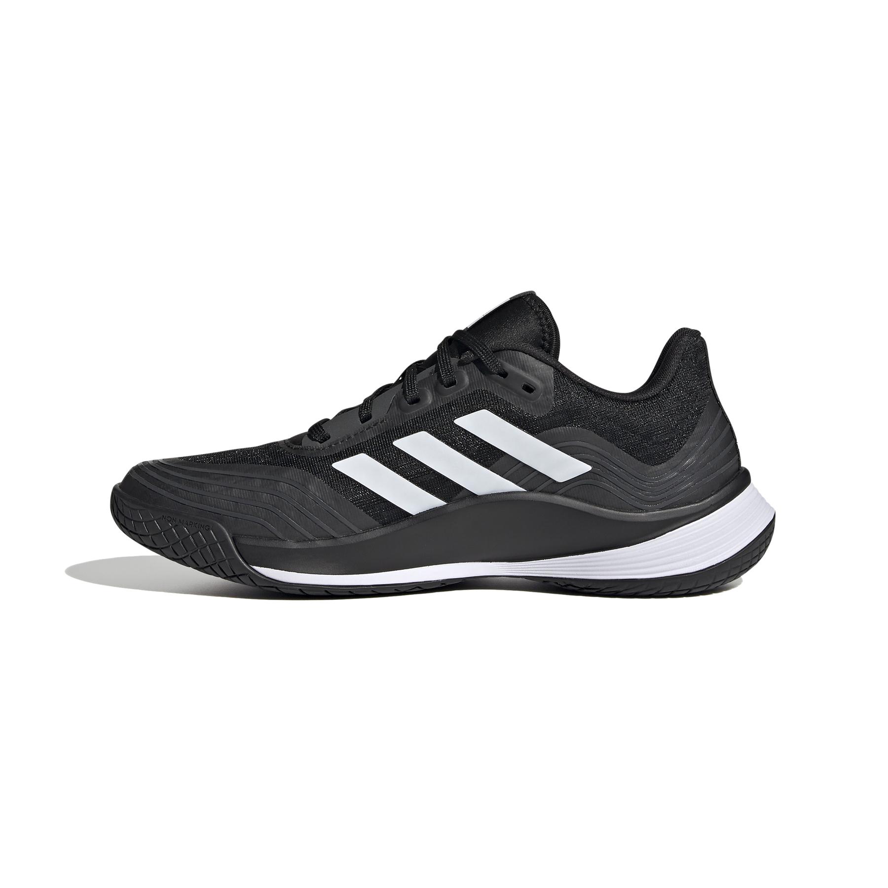 product/a/d/adidas_fx1738_5_footwear_photography_side_medial_center_view_white_000.jpg