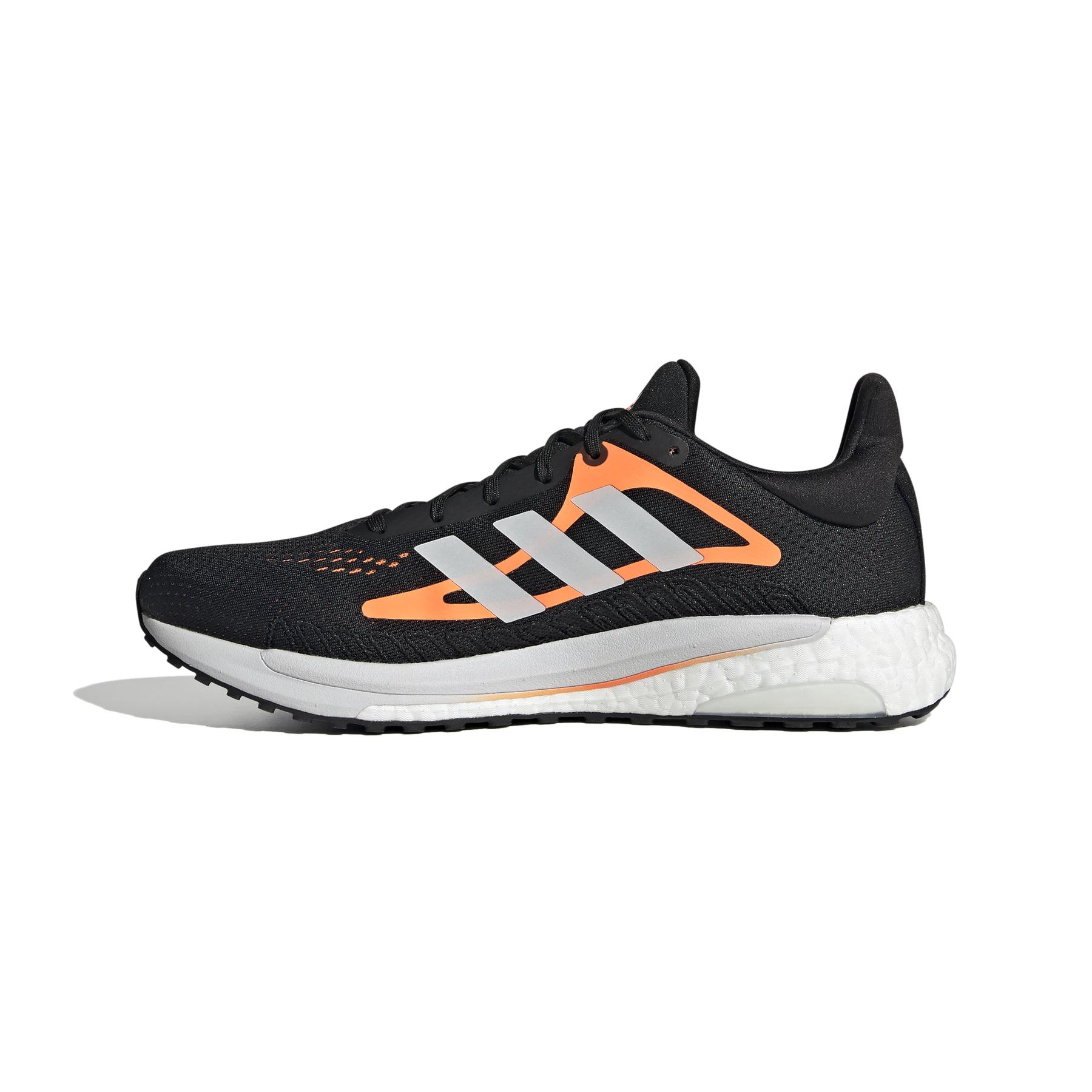 a/d/adidas_fy0365_5_footwear_photography_side_medial_center_view_white_000.jpg