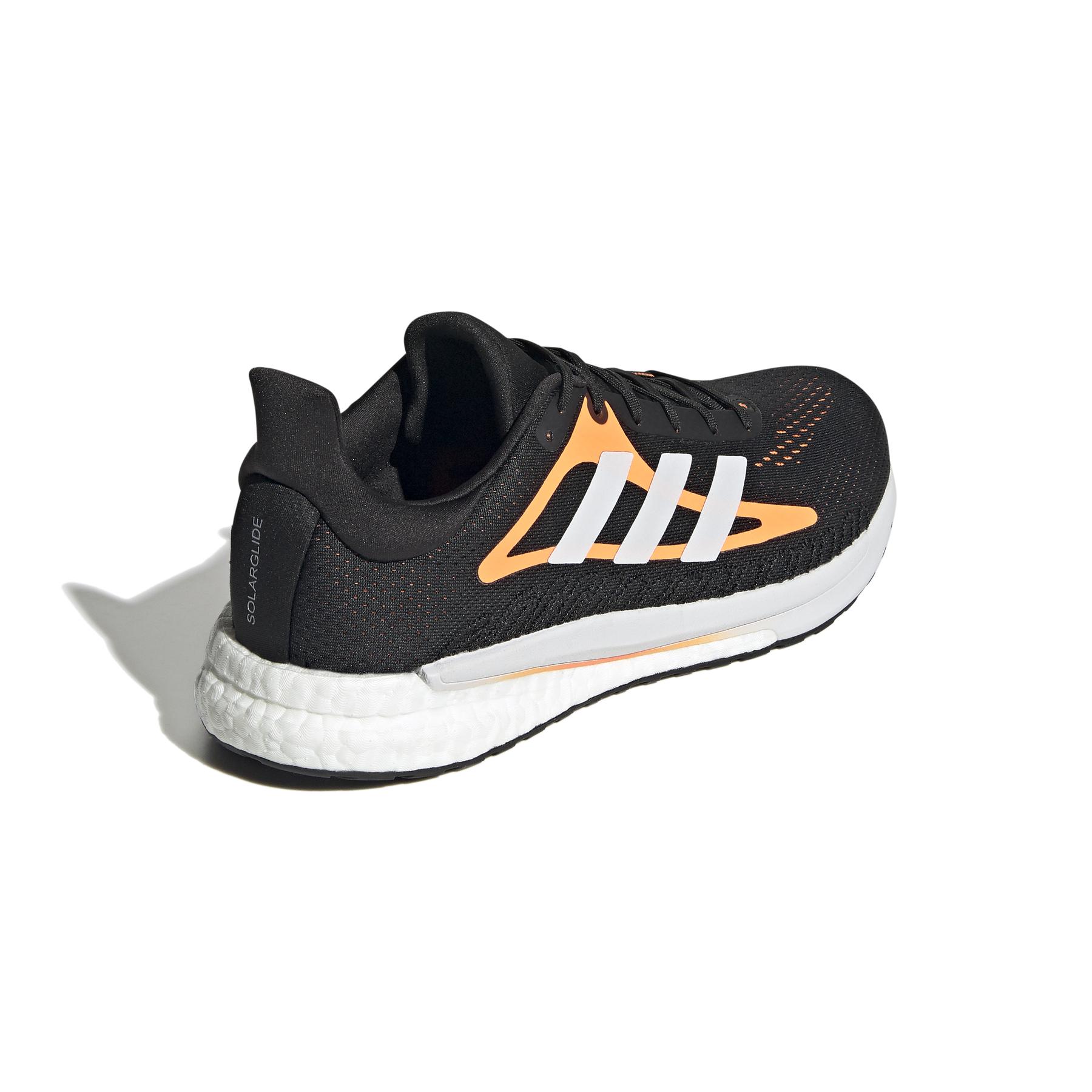 a/d/adidas_fy0365_7_footwear_photography_back_lateral_top_view_white_000.jpg