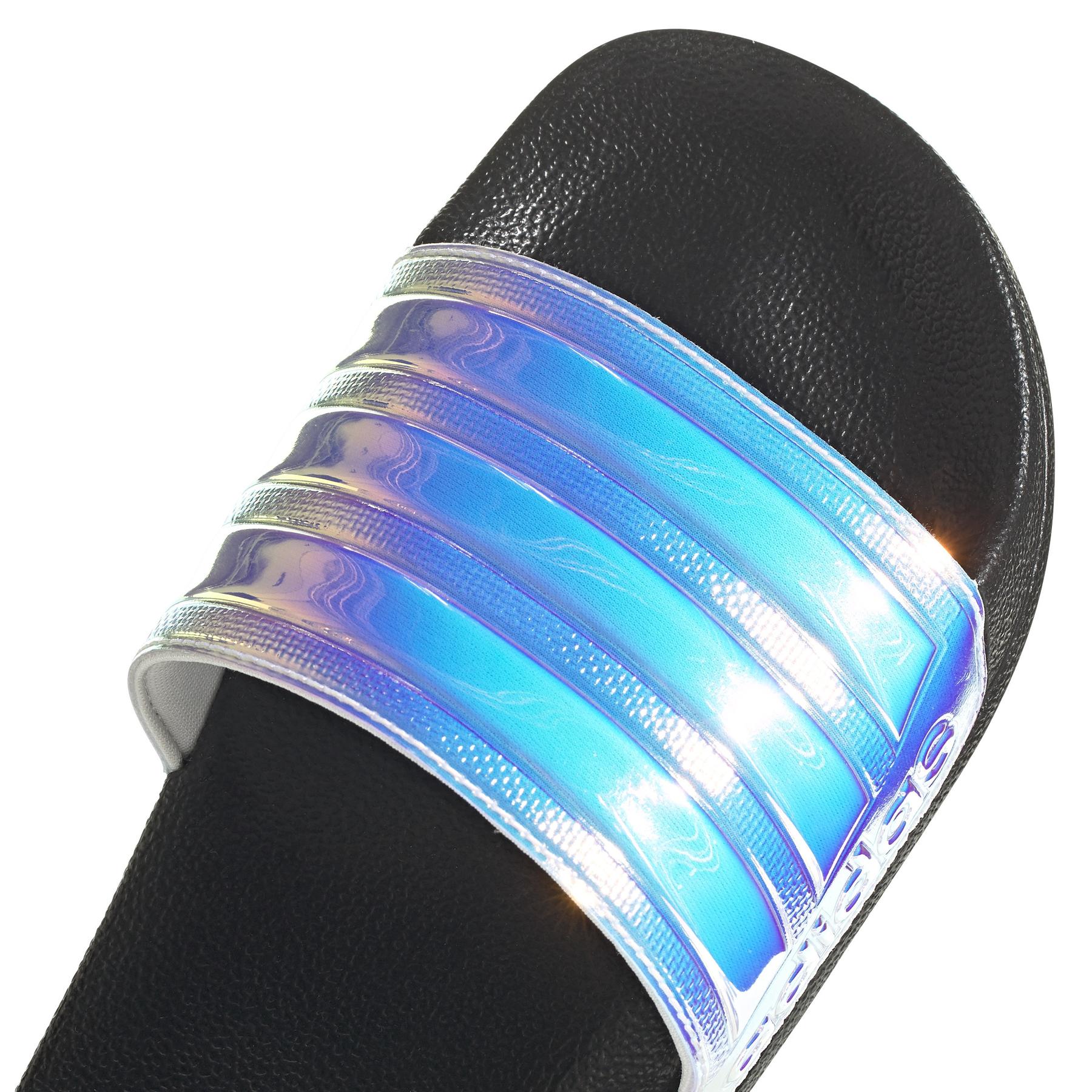 product/a/d/adidas_fy8178_8_footwear_photography_detail_view_1_white-nw040724.jpg