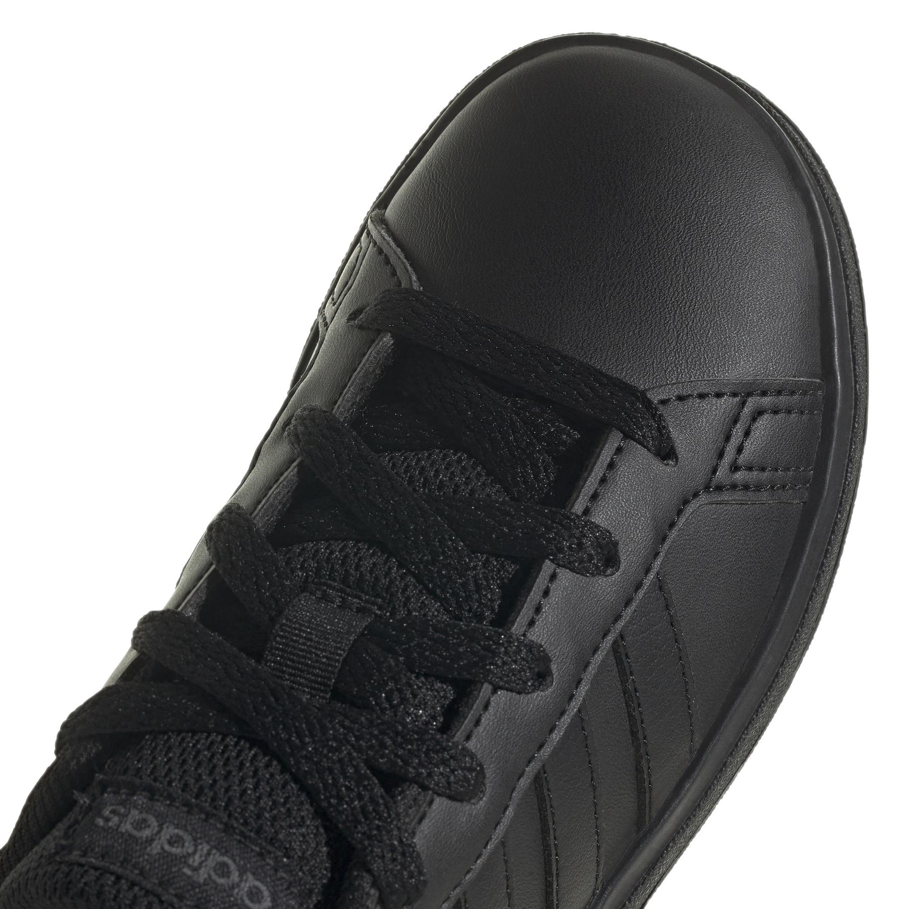 a/d/adidas_fz6159_8_footwear_photography_detail_view_1_white_000.jpg