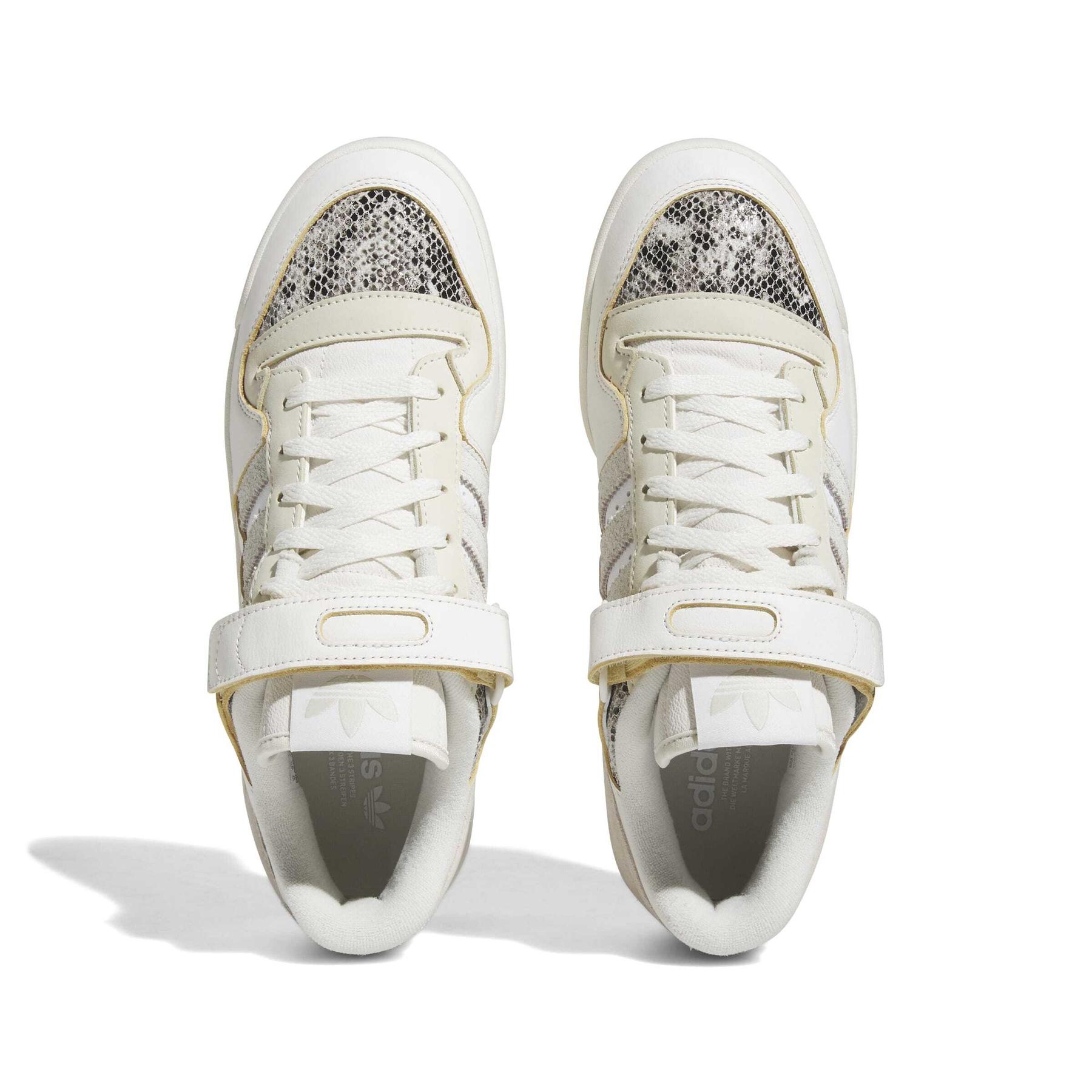 product/a/d/adidas_fz6292_3_footwear_photography_top_portrait_view_white.jpg