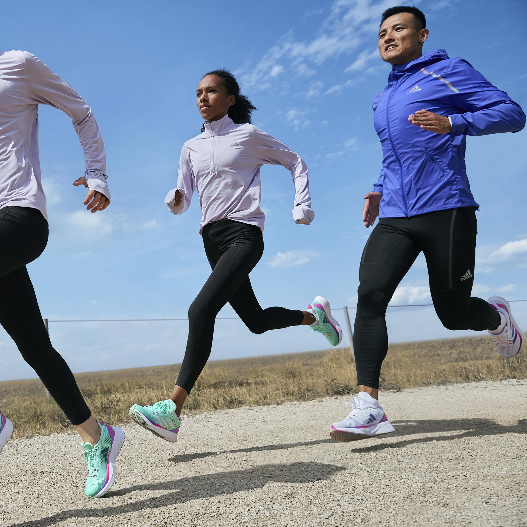 a/d/adidas_gv9095_16_footwear_photography_heromrktng_view_4_white_000.jpg