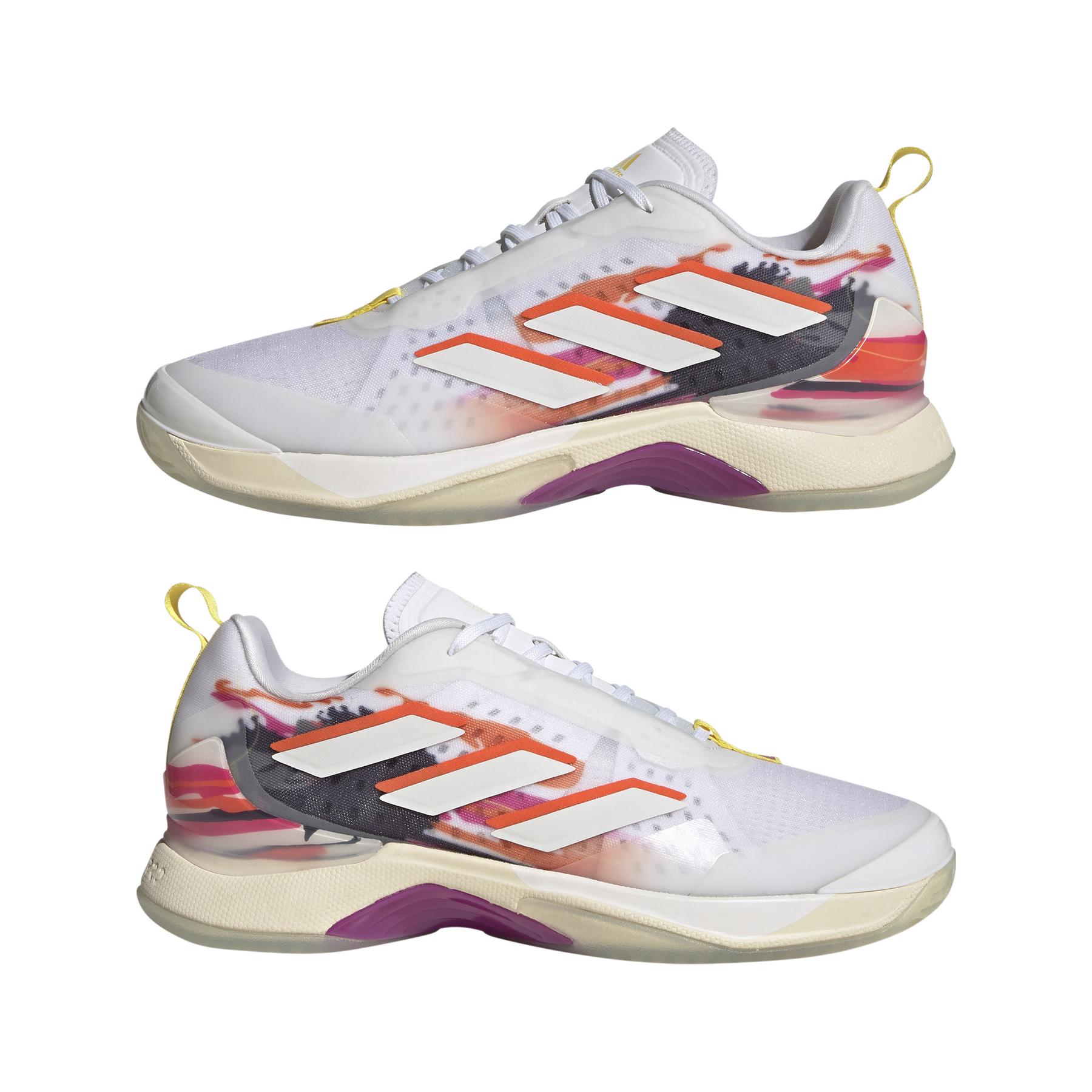 a/d/adidas_gv9616_10_footwear_photography_mirrored_pair_view_white.jpg