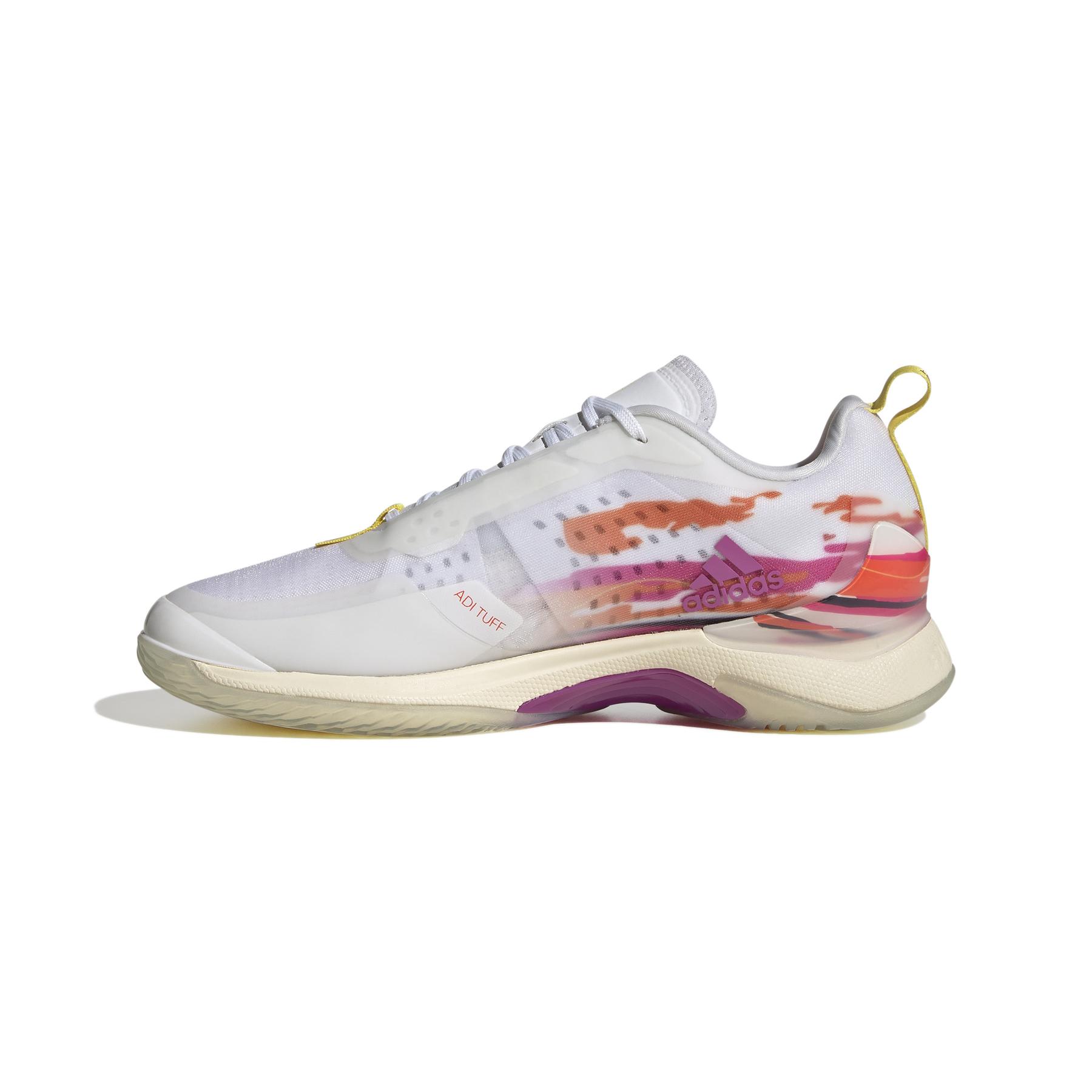 a/d/adidas_gv9616_5_footwear_photography_side_medial_center_view_white.jpg