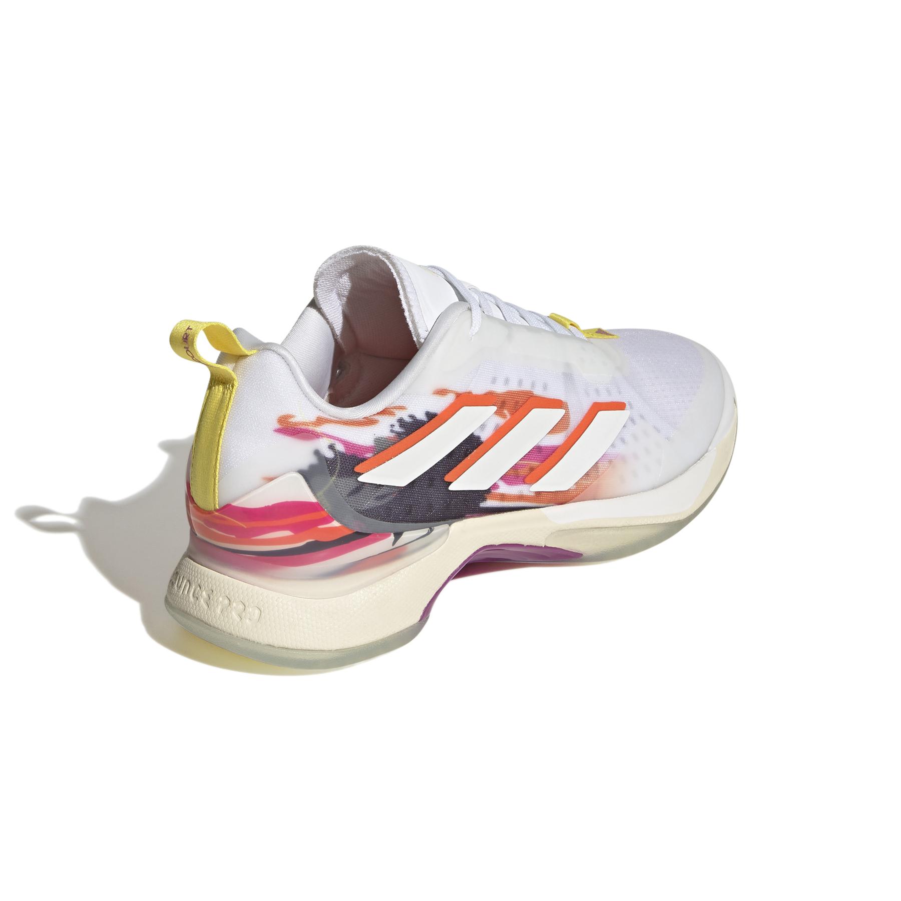 a/d/adidas_gv9616_7_footwear_photography_back_lateral_top_view_white.jpg