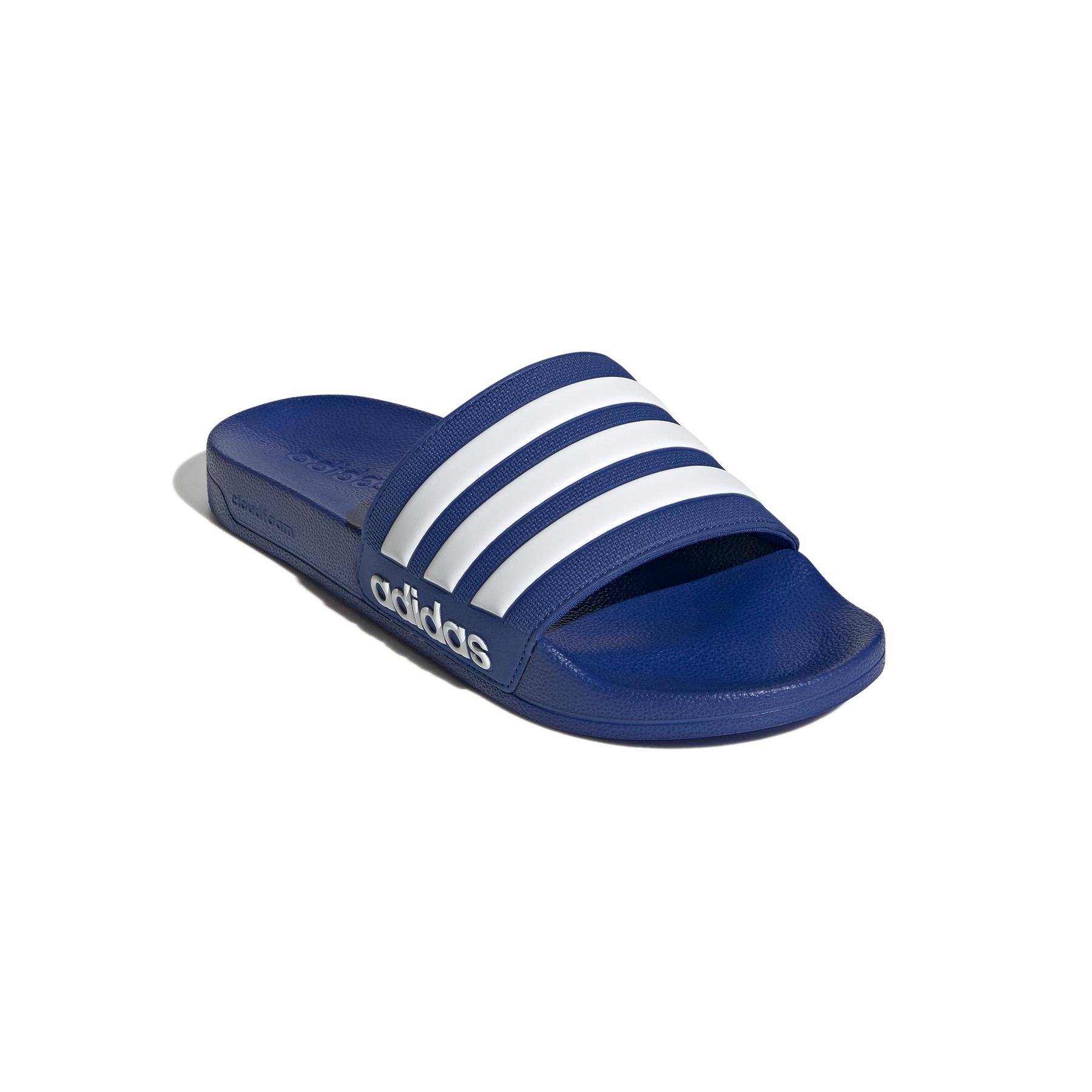 product/a/d/adidas_gw1048_6_footwear_photography_front_lateral_top_view_white_000.jpg