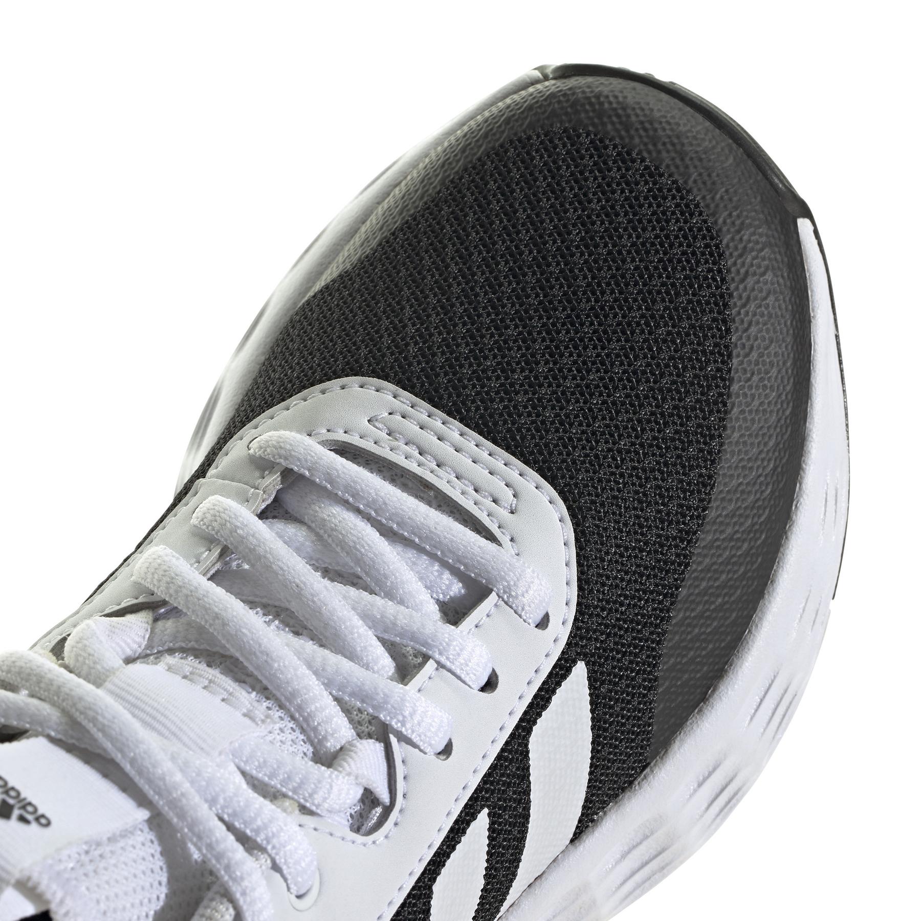 product/a/d/adidas_gw1552_9_footwear_photography_detail_view_2_white_000.jpg