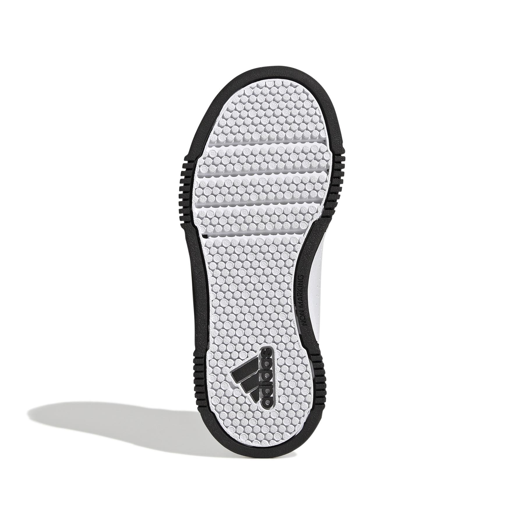 product/a/d/adidas_gw1981_4_footwear_photography_bottom_view_white_000.jpg