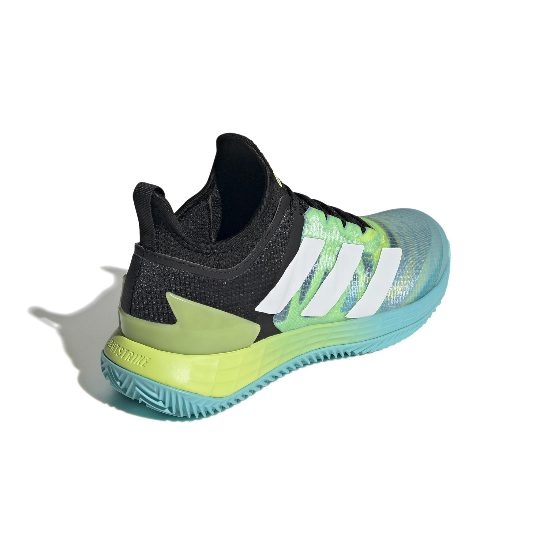 a/d/adidas_gw2517_7_footwear_photography_back_lateral_top_view_white_000.jpg