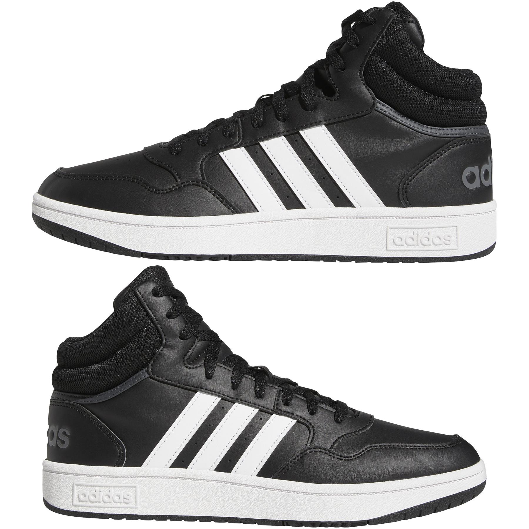 product/a/d/adidas_gw3020_10_footwear_photography_mirrored_pair_view_white.jpg