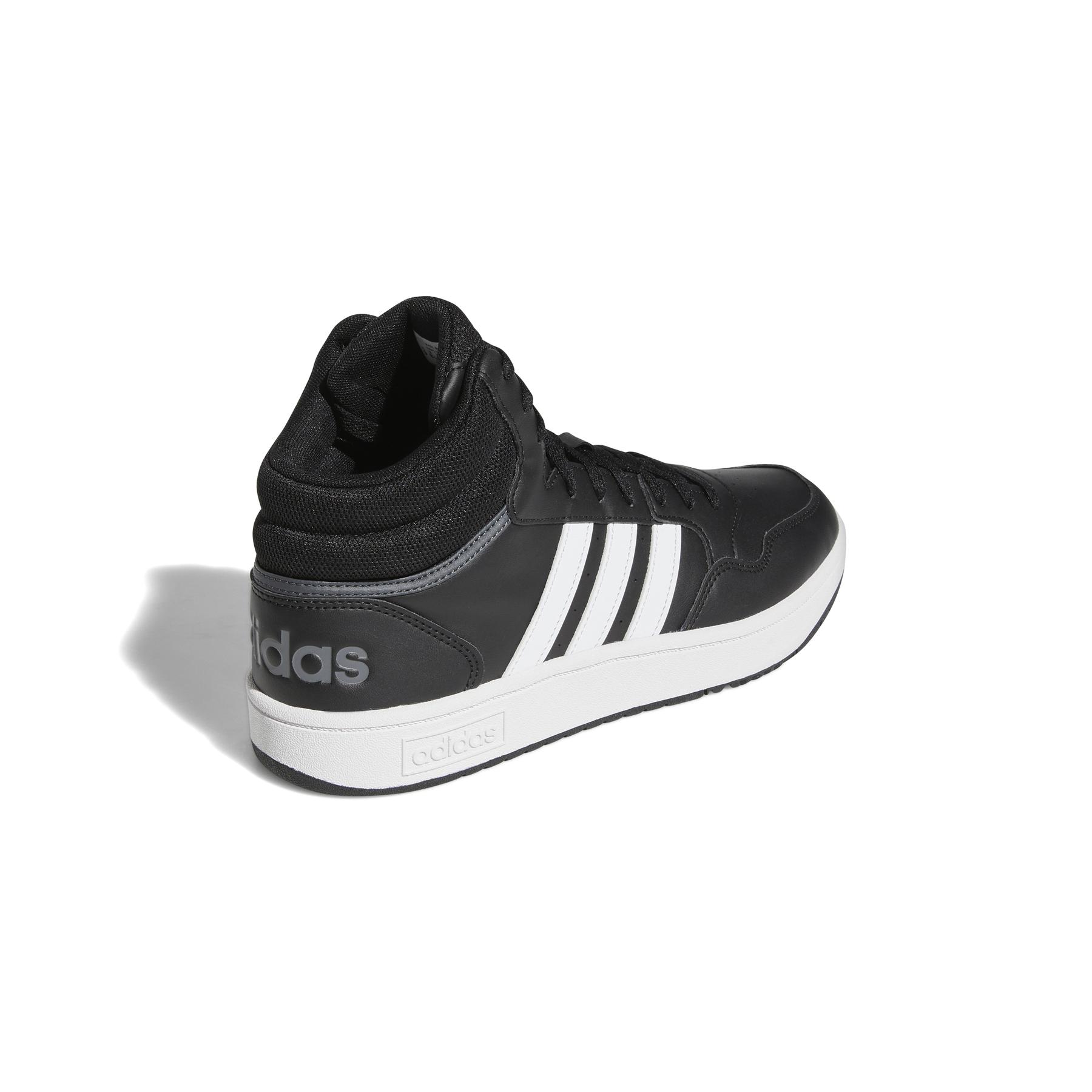 product/a/d/adidas_gw3020_7_footwear_photography_back_lateral_top_view_white.jpg