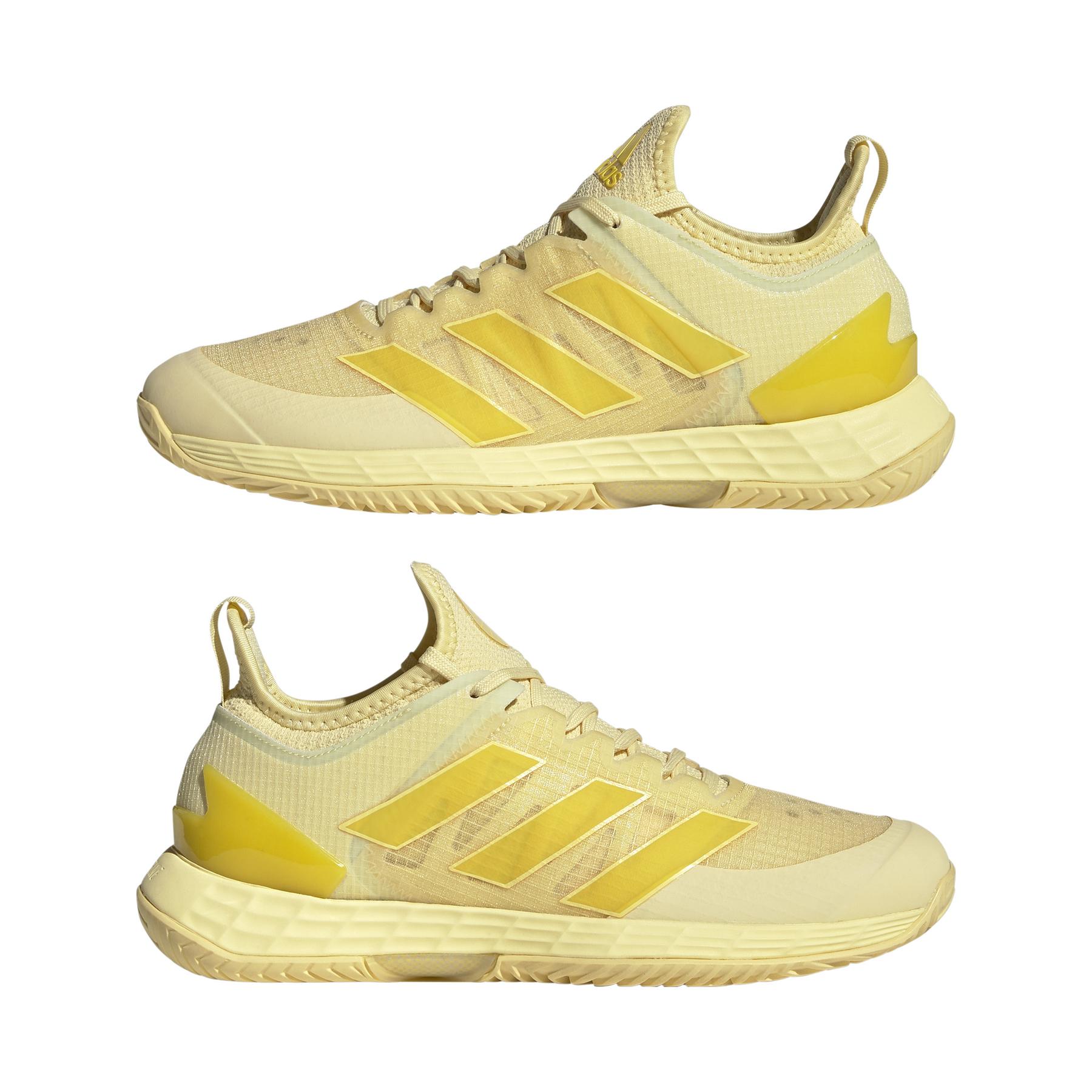 a/d/adidas_gw3819_10_footwear_photography_mirrored_pair_view_white_000.jpg