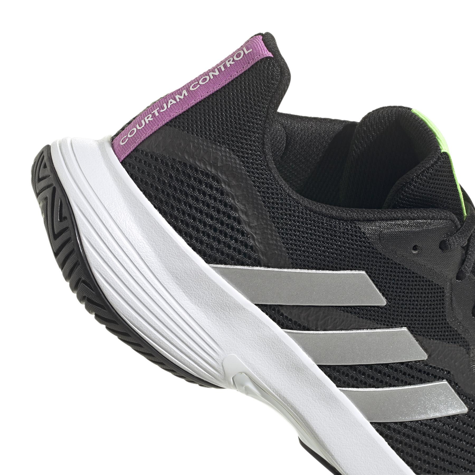 product/a/d/adidas_gw4225_8_footwear_photography_detail_view_1_white_000.jpg