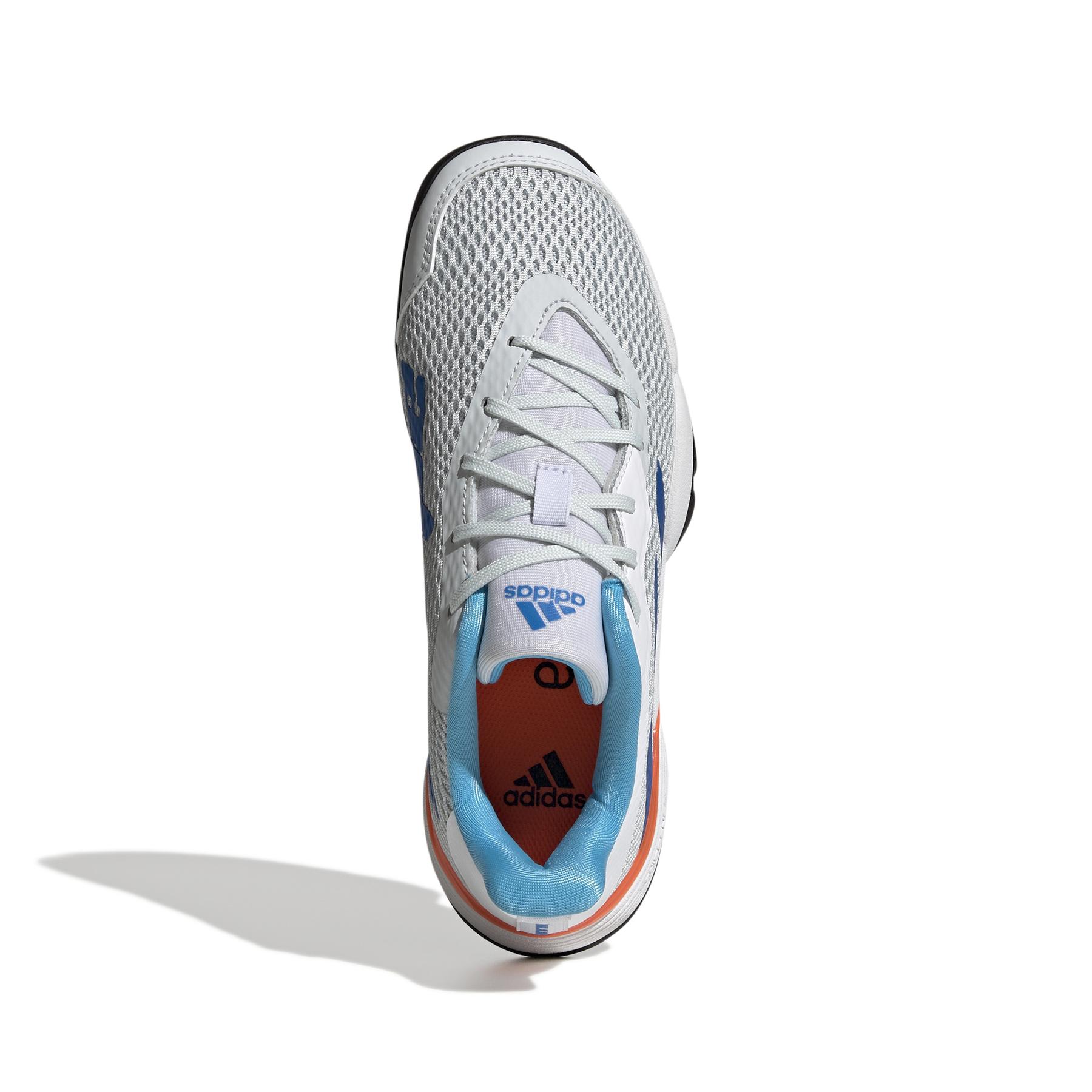 product/a/d/adidas_gw4972_3_footwear_photography_top_portrait_view_white-nw040824x.jpg