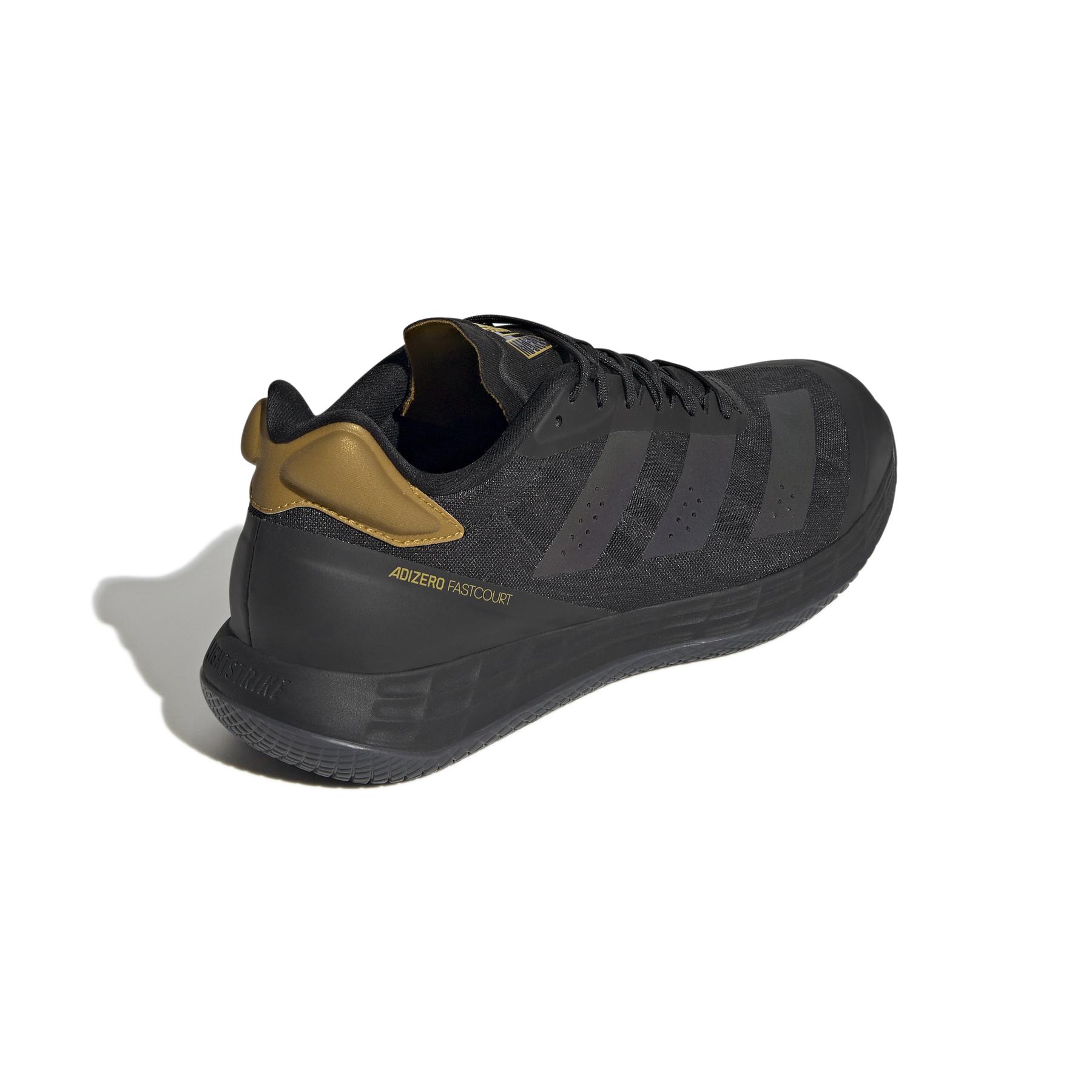 a/d/adidas_gw5064_7_footwear_photography_back_lateral_top_view_white_000.jpg