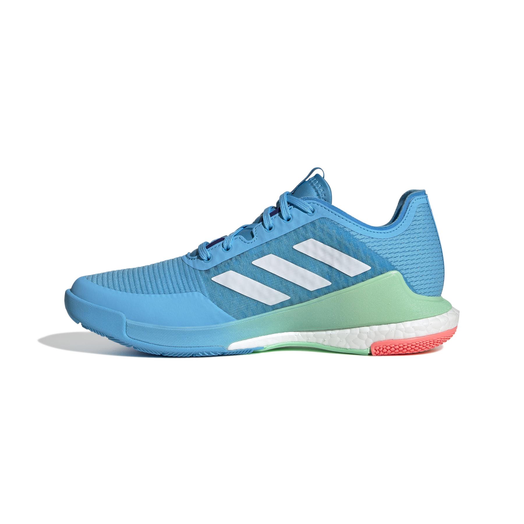 a/d/adidas_gw5095_5_footwear_photography_side_medial_center_view_white_000.jpg