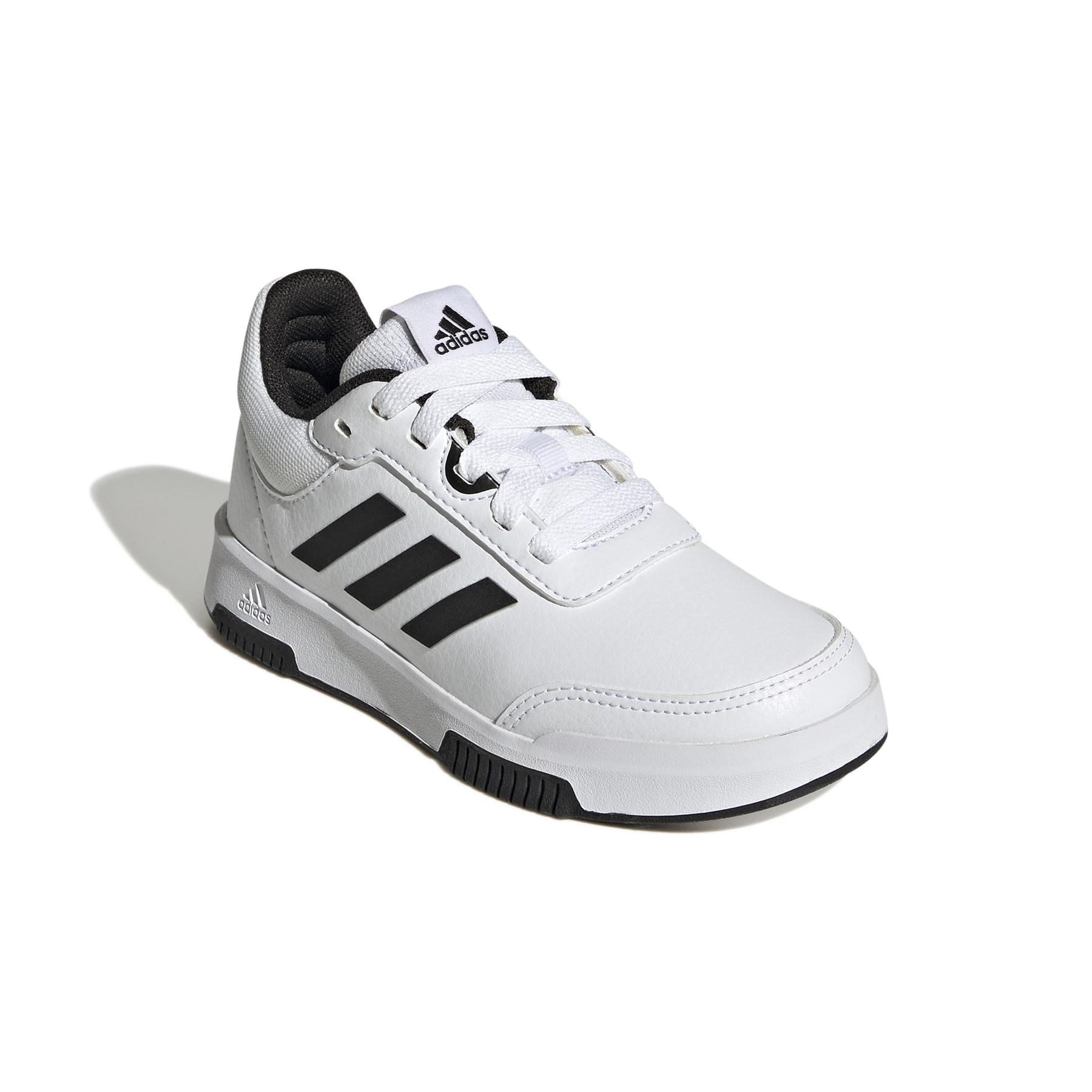 product/a/d/adidas_gw6422_6_footwear_photography_front_lateral_top_view_white_000.jpg