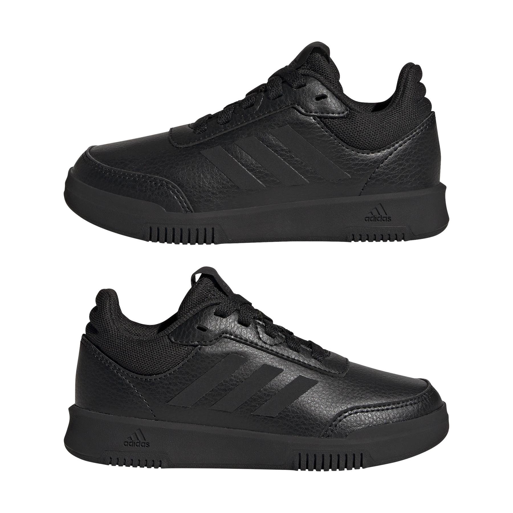 product/a/d/adidas_gw6424_10_footwear_photography_mirrored_pair_view_white_000.jpg