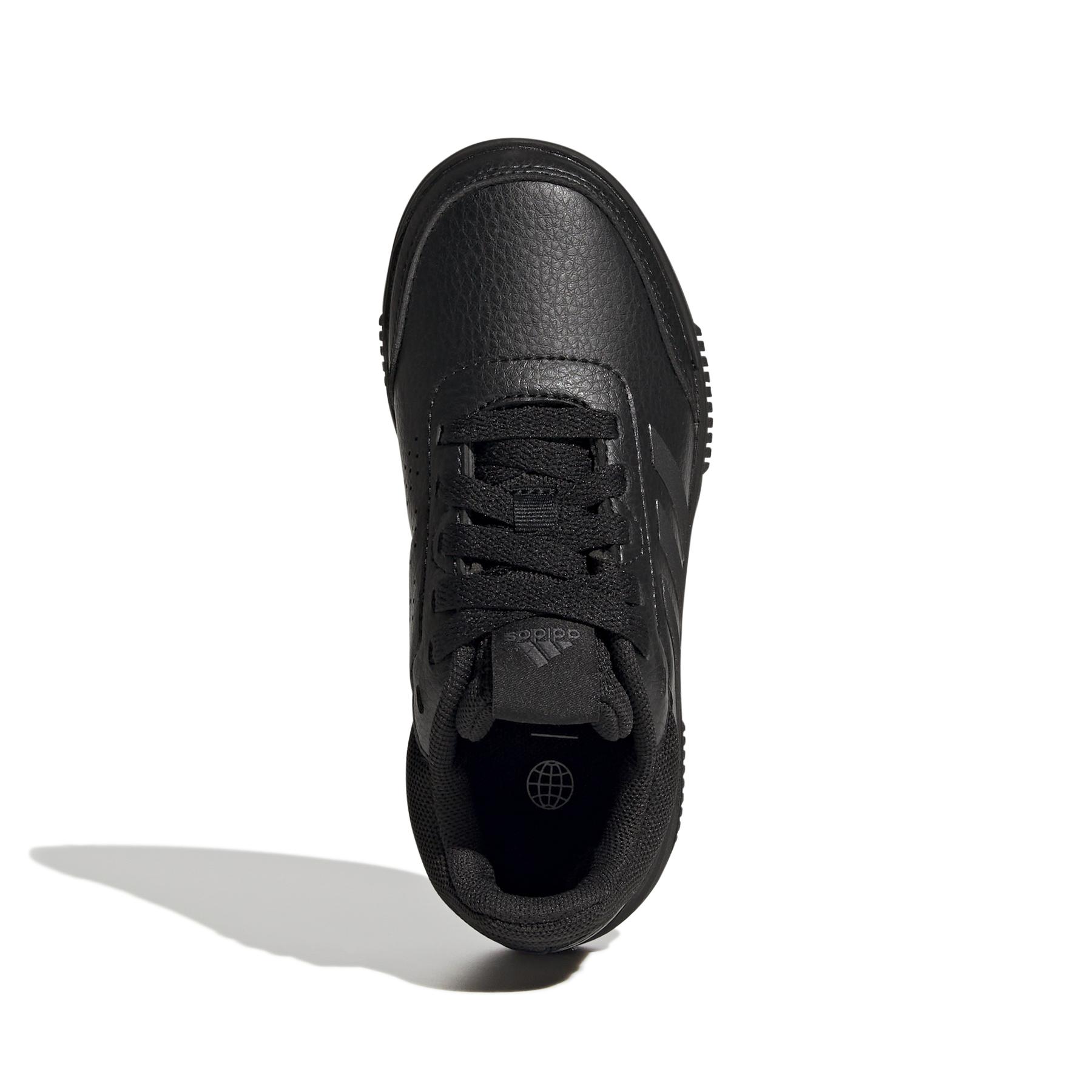 product/a/d/adidas_gw6424_3_footwear_photography_top_portrait_view_white_000.jpg
