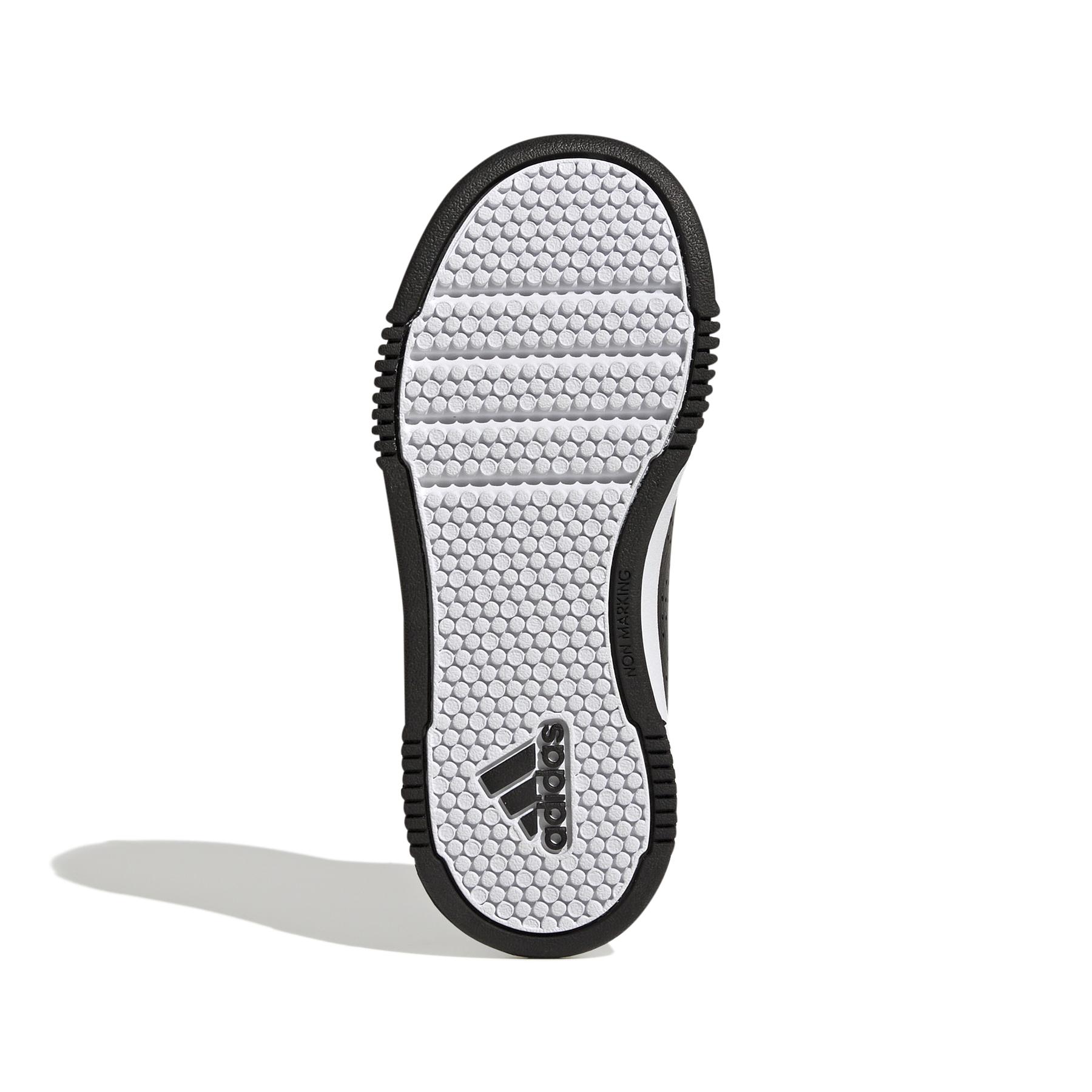 product/a/d/adidas_gw6425_4_footwear_photography_bottom_view_white_000.jpg