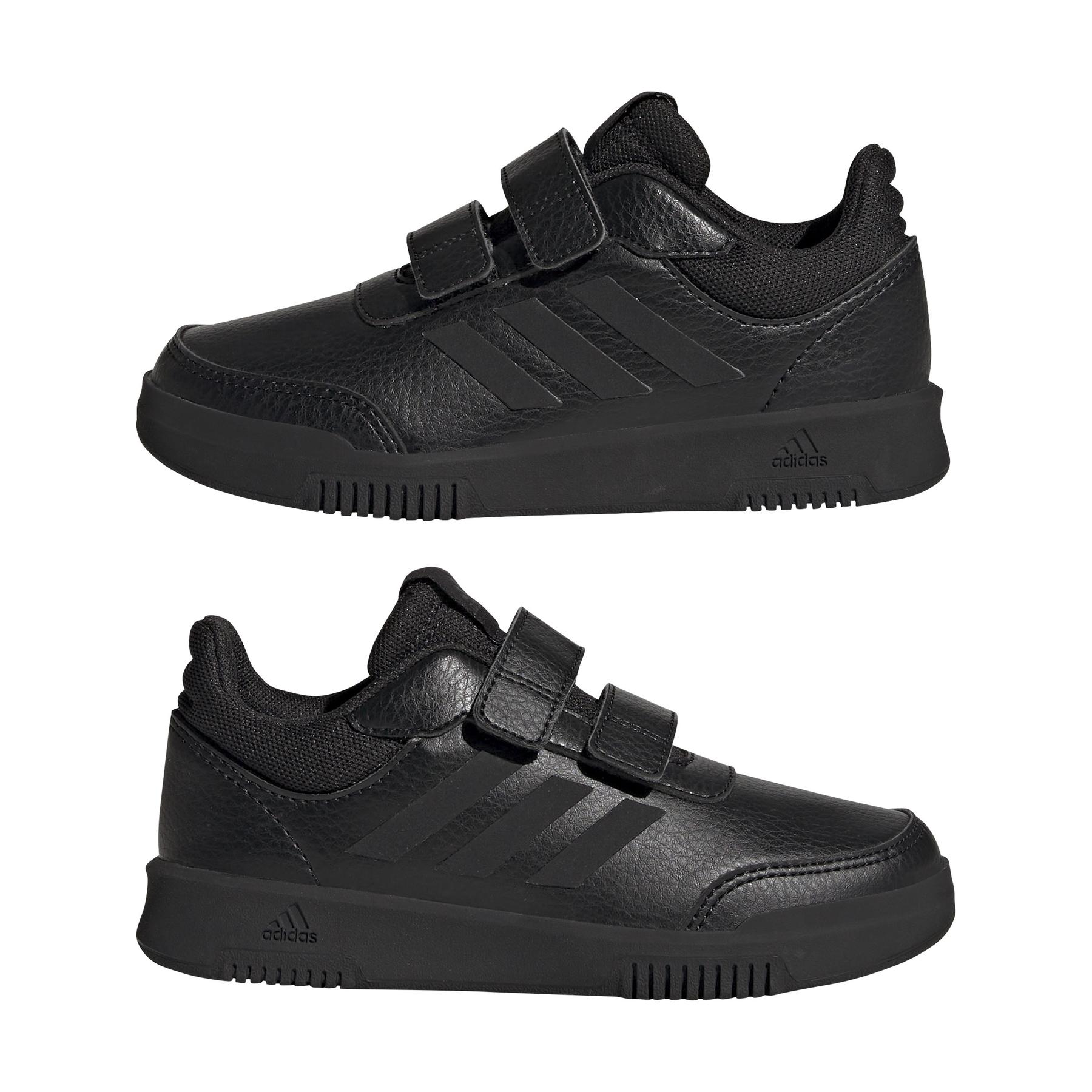 product/a/d/adidas_gw6439_10_footwear_photography_mirrored_pair_view_white_000.jpg