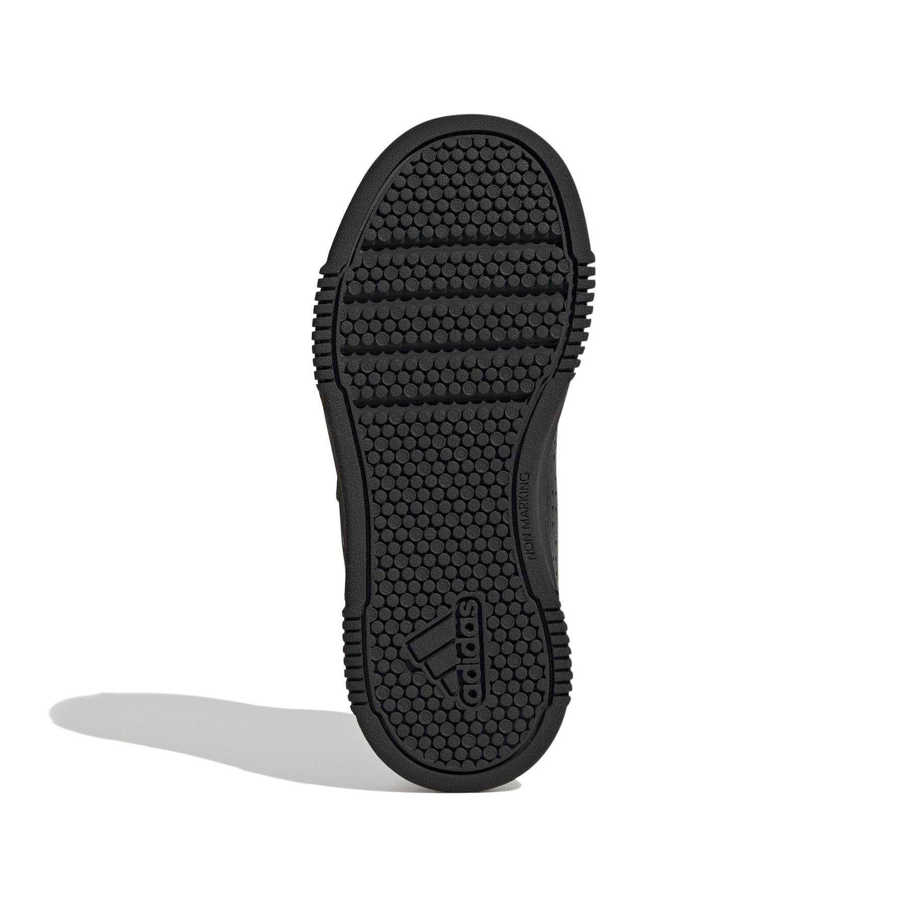 product/a/d/adidas_gw6439_4_footwear_photography_bottom_view_white_000.jpg