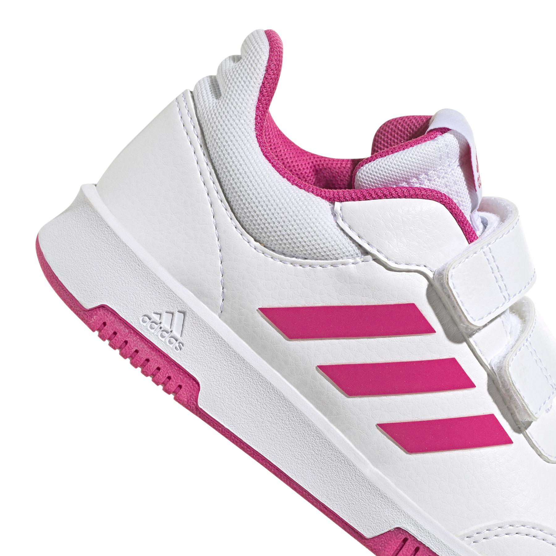 product/a/d/adidas_gw6451_9_footwear_photography_detail_view_2_white_000.jpg