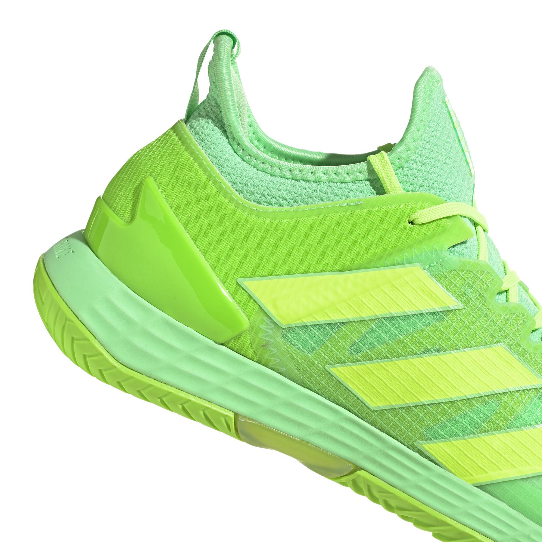 a/d/adidas_gw6793_10_footwear_photography_detail_view_3_white_000.jpg