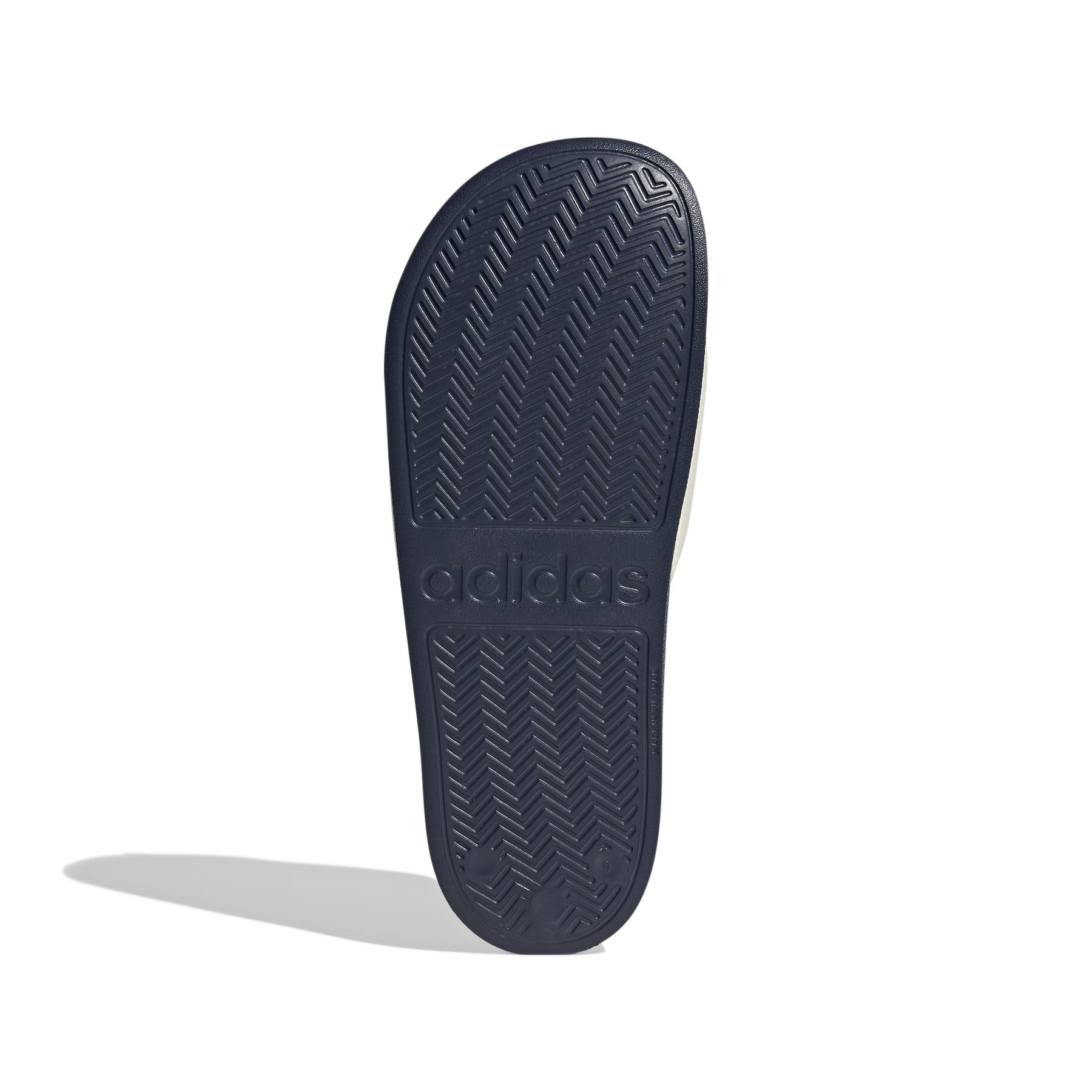 product/a/d/adidas_gw8748_4_footwear_photography_bottom_view_white_000.jpg