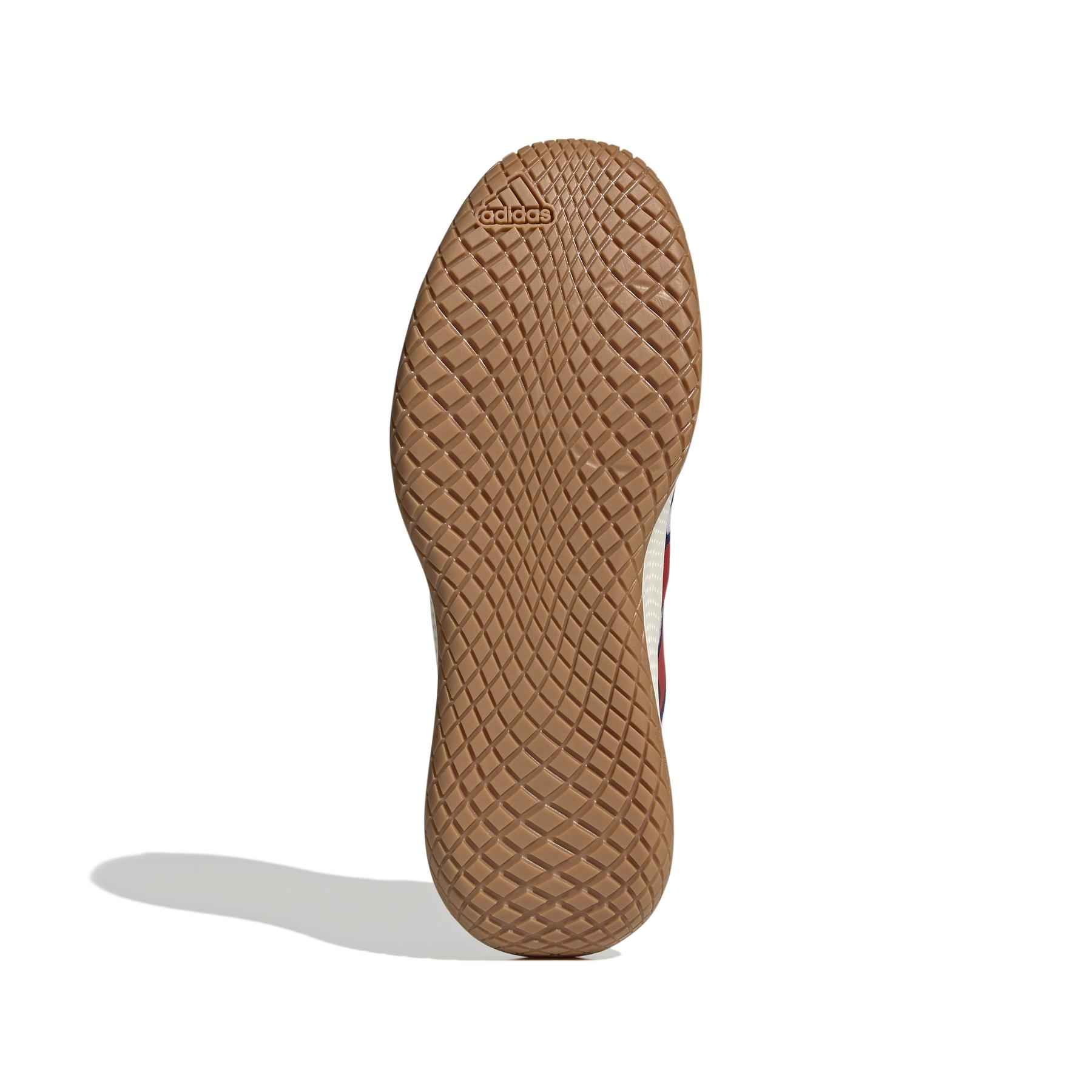 product/a/d/adidas_gx1260_4_footwear_photography_bottom_view_white_000.jpg