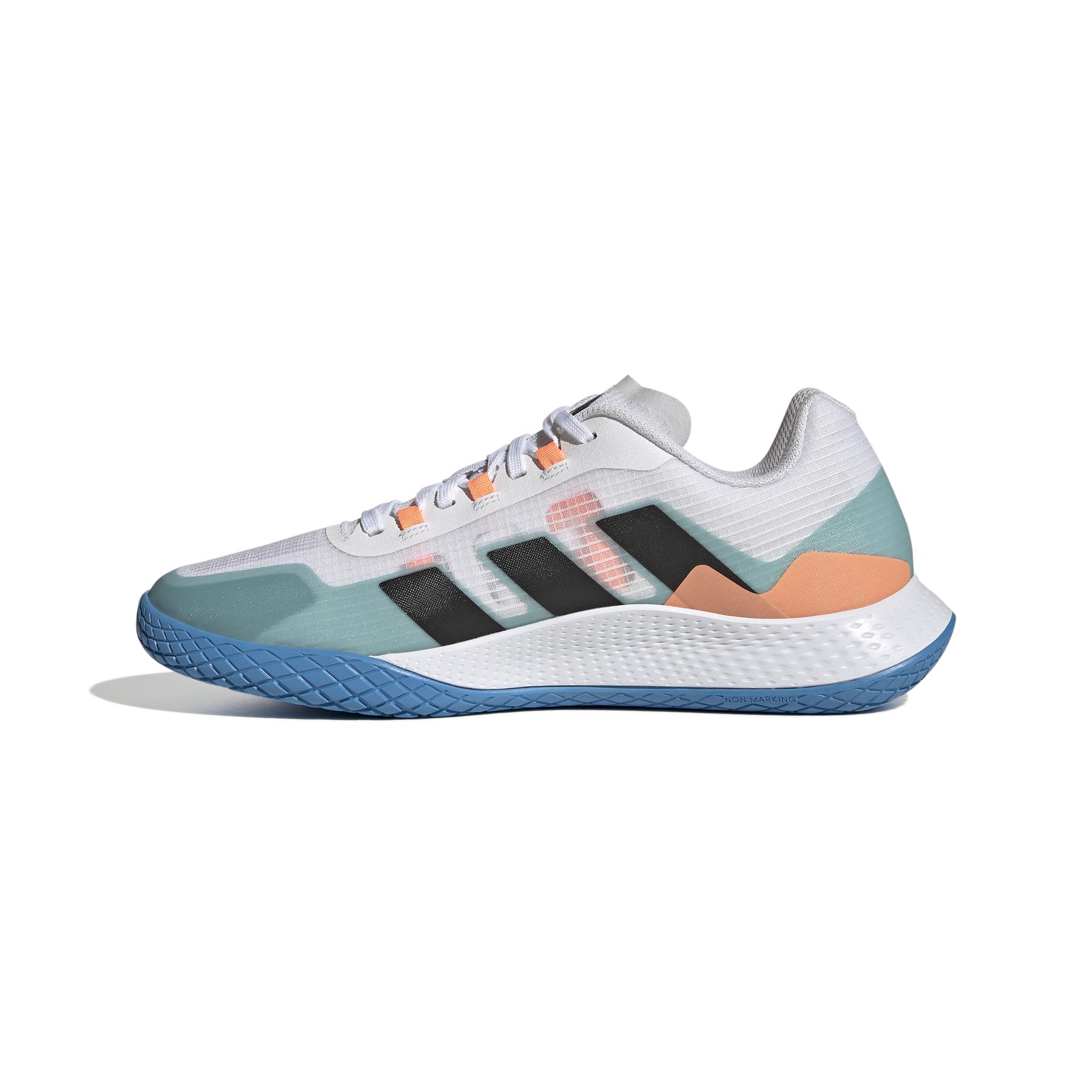 product/a/d/adidas_gx1261_5_footwear_photography_side_medial_center_view_white_000.jpg