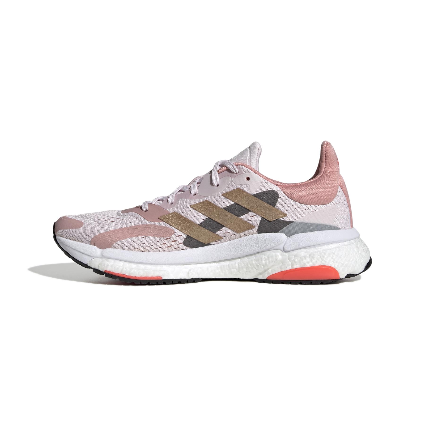 a/d/adidas_gx3042_5_footwear_photography_side_medial_center_view_white.jpg