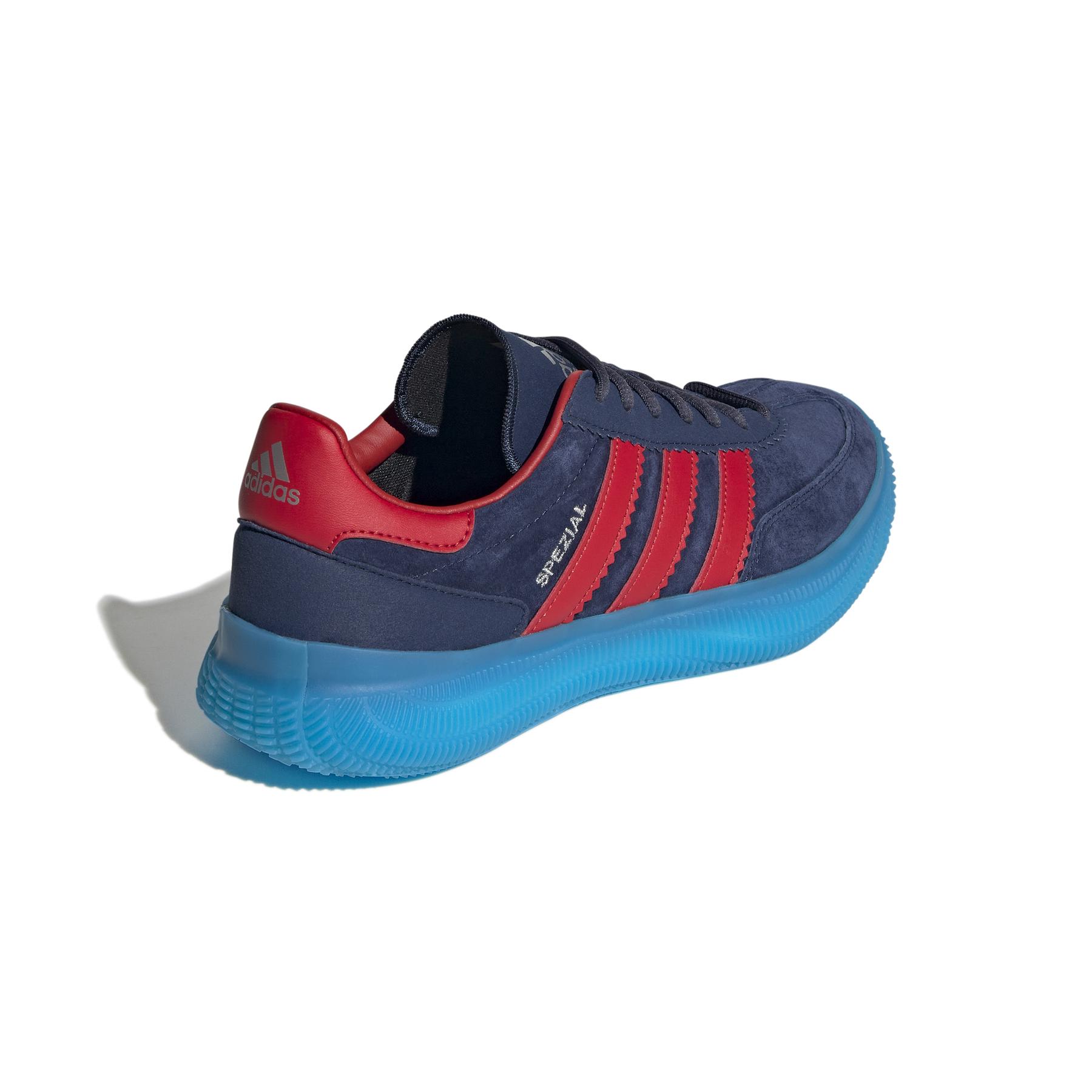 a/d/adidas_gx3767_7_footwear_photography_back_lateral_top_view_white_000.jpg