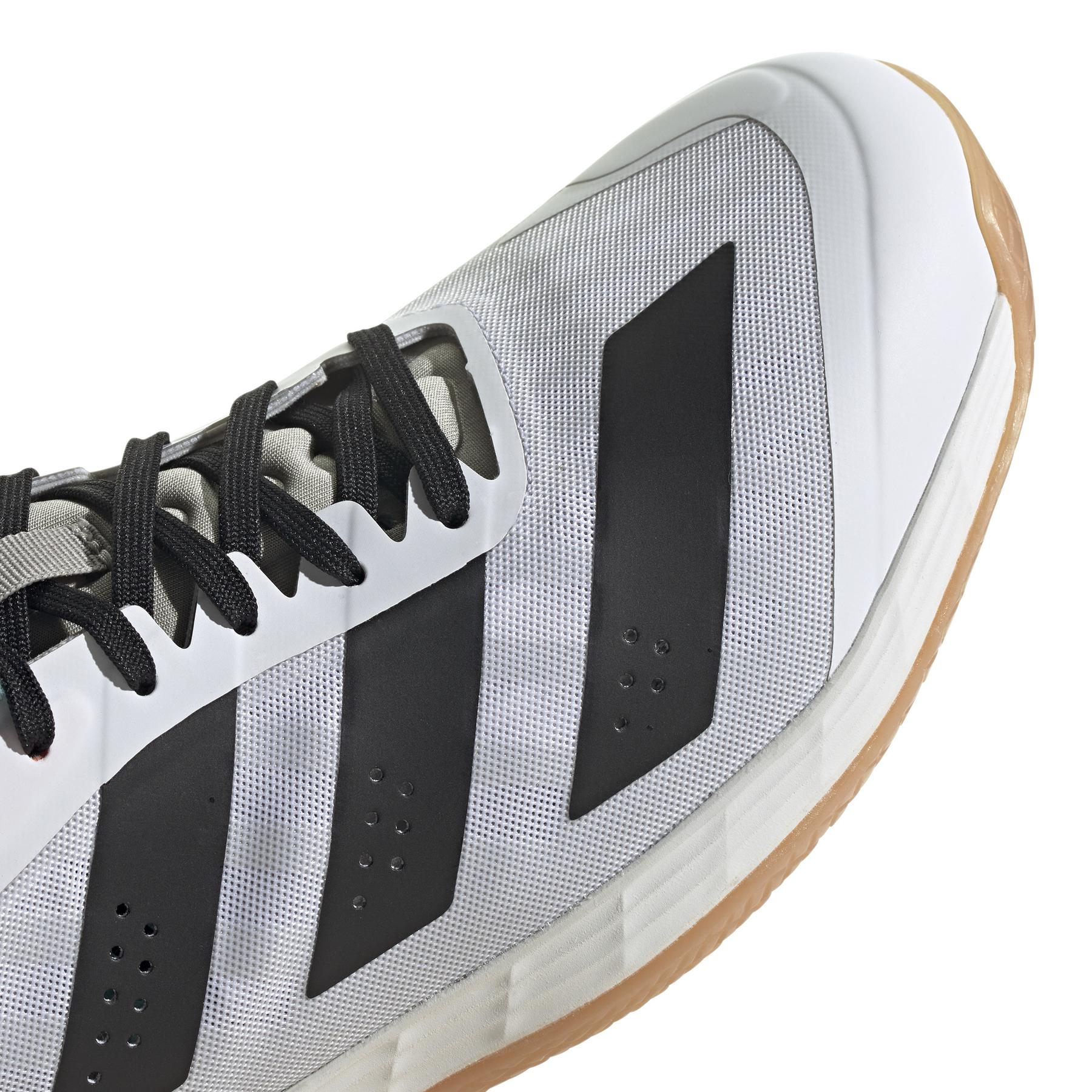 a/d/adidas_gx3768_9_footwear_photography_detail_view_2_white_000.jpg