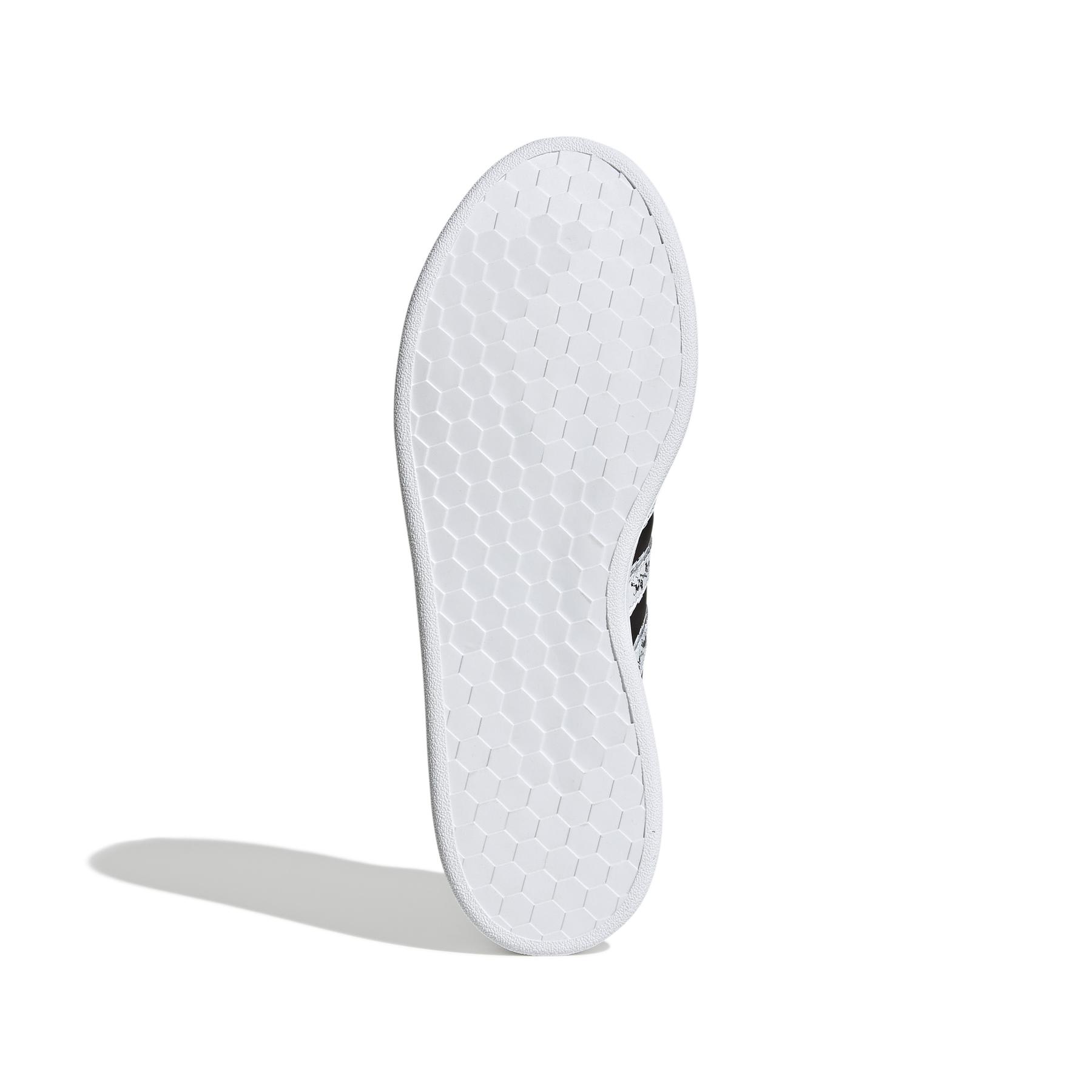 product/a/d/adidas_gx5755_4_footwear_photography_bottom_view_white.jpg