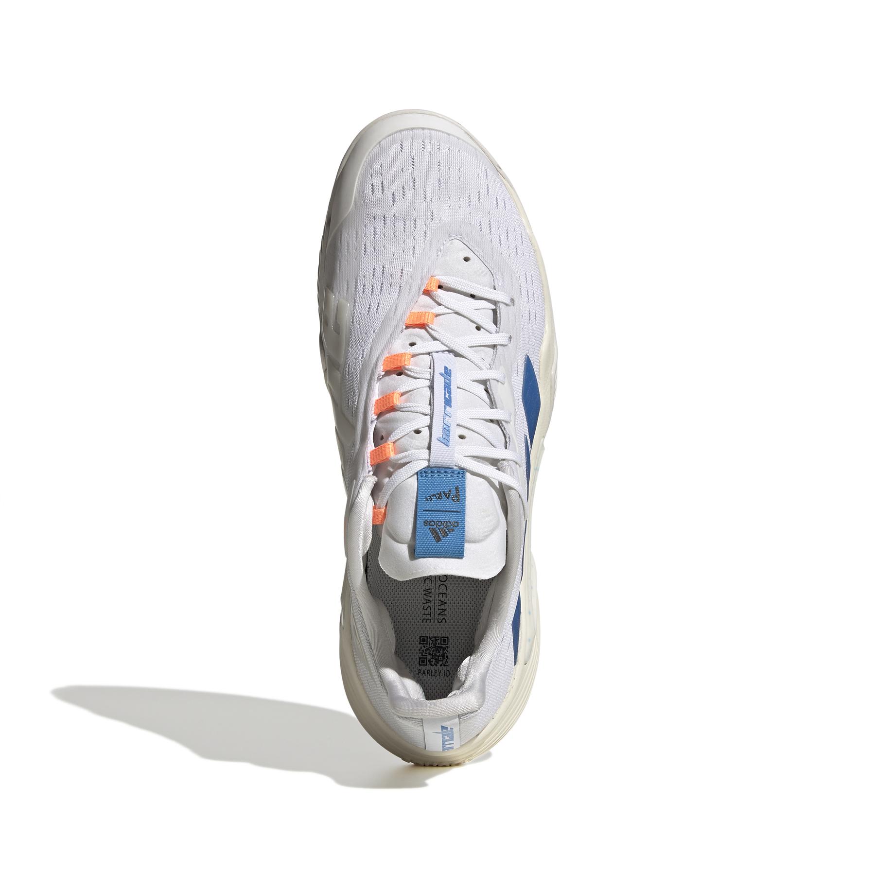 product/a/d/adidas_gy1369_3_footwear_photography_top_portrait_view_white_000.jpg