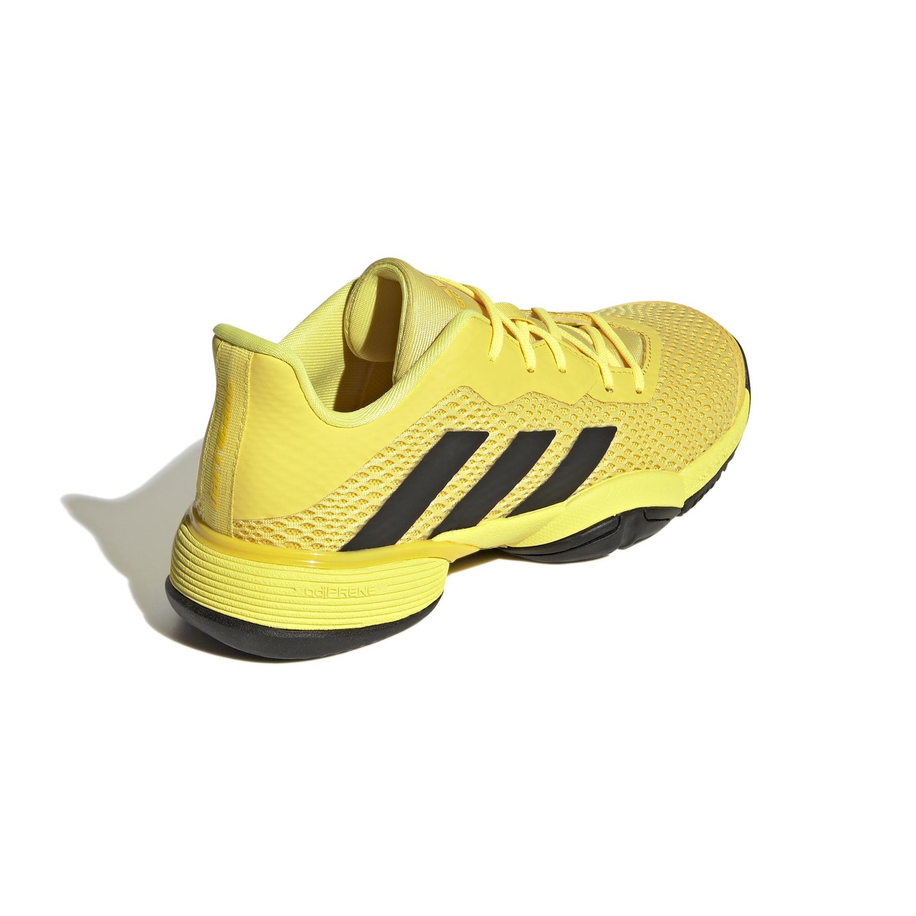 product/a/d/adidas_gy4016_7_footwear_photography_back_lateral_top_view_white_000.jpg