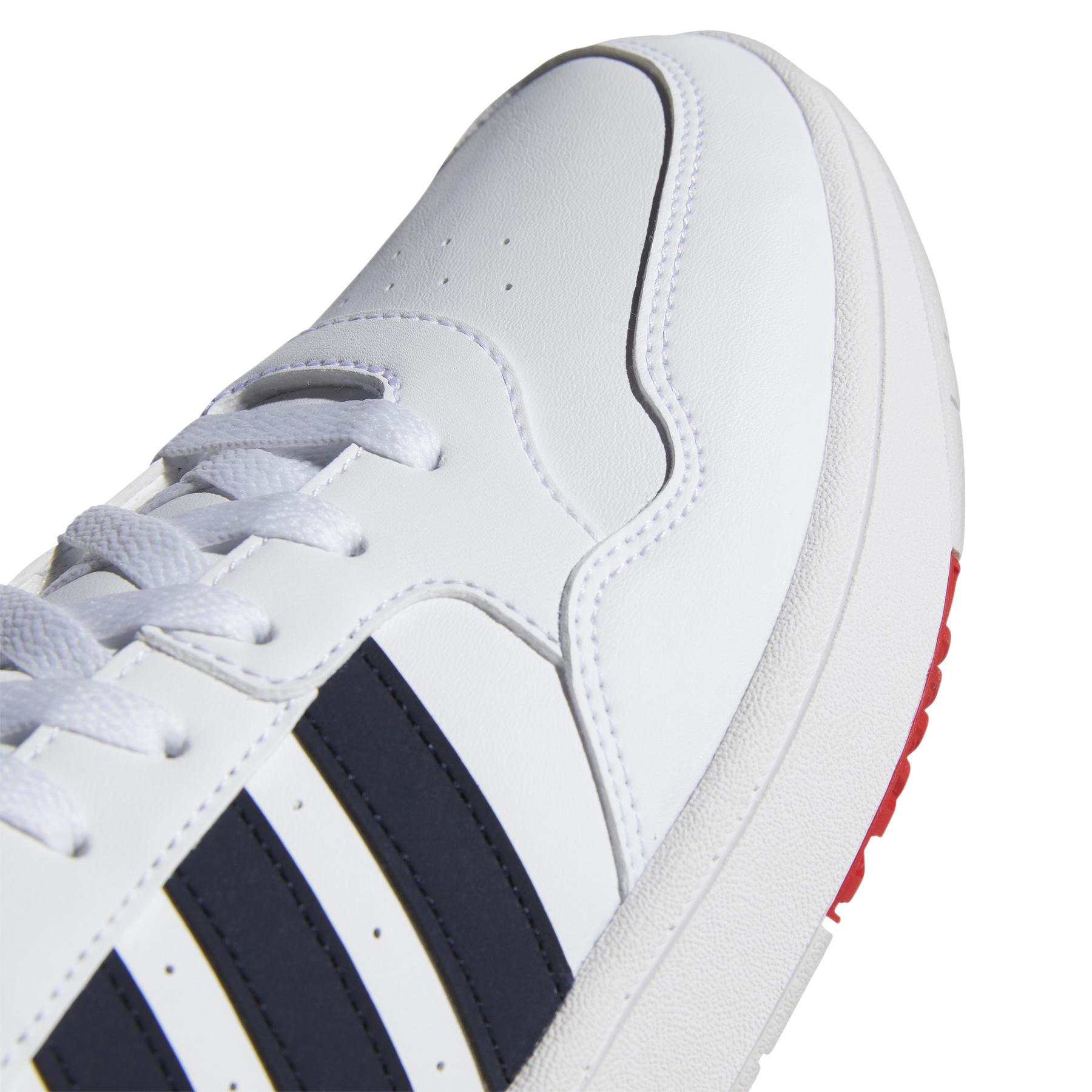product/a/d/adidas_gy5543_9_footwear_photography_detail_view_2_white.jpg